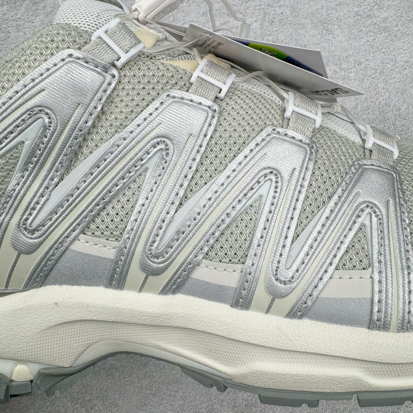 图片[17]-＃PK4.0 SALOMON XA Pro 3D ADV 萨洛蒙潮流越野机能户外功能鞋 基于市场现有版本全新升级调整改良 现阶段市场最强产物 全新主色陆续出货 大底描漆工整零瑕疵 鞋头定型弧度完 纯原外贸平台特供订单 耗时半年巨作 全套原纸板楦头开发 原厂特供网布配套加持 确保原汁原味 完美呈现版型 原档数据独家私模五层组合大底 原装Ortholite轻量化鞋垫 中底布带钢印编号 原厂TPU锁扣 进口港宝加持 后跟自然饱满 还原公司包裹性 鞋面采用SENSIFT贴合技术 全方位贴合包裹脚型 鞋跟部鞋底牵引设计 提供强大的抓地性能 更适应野外崎岖不平的道路 其3D ADVANCED CHASSIS底盘 材料轻量大化 钉齿设计更具稳定性 防护性 鞋底易磨损区运用CONTAGRIP高耐磨材料 应对城市硬质路面长距离跑考验 尺码：36 36.5 37.5 38 38.5 39 40 40.5 41 42 42.5 43 44 44.5 45-选品中心