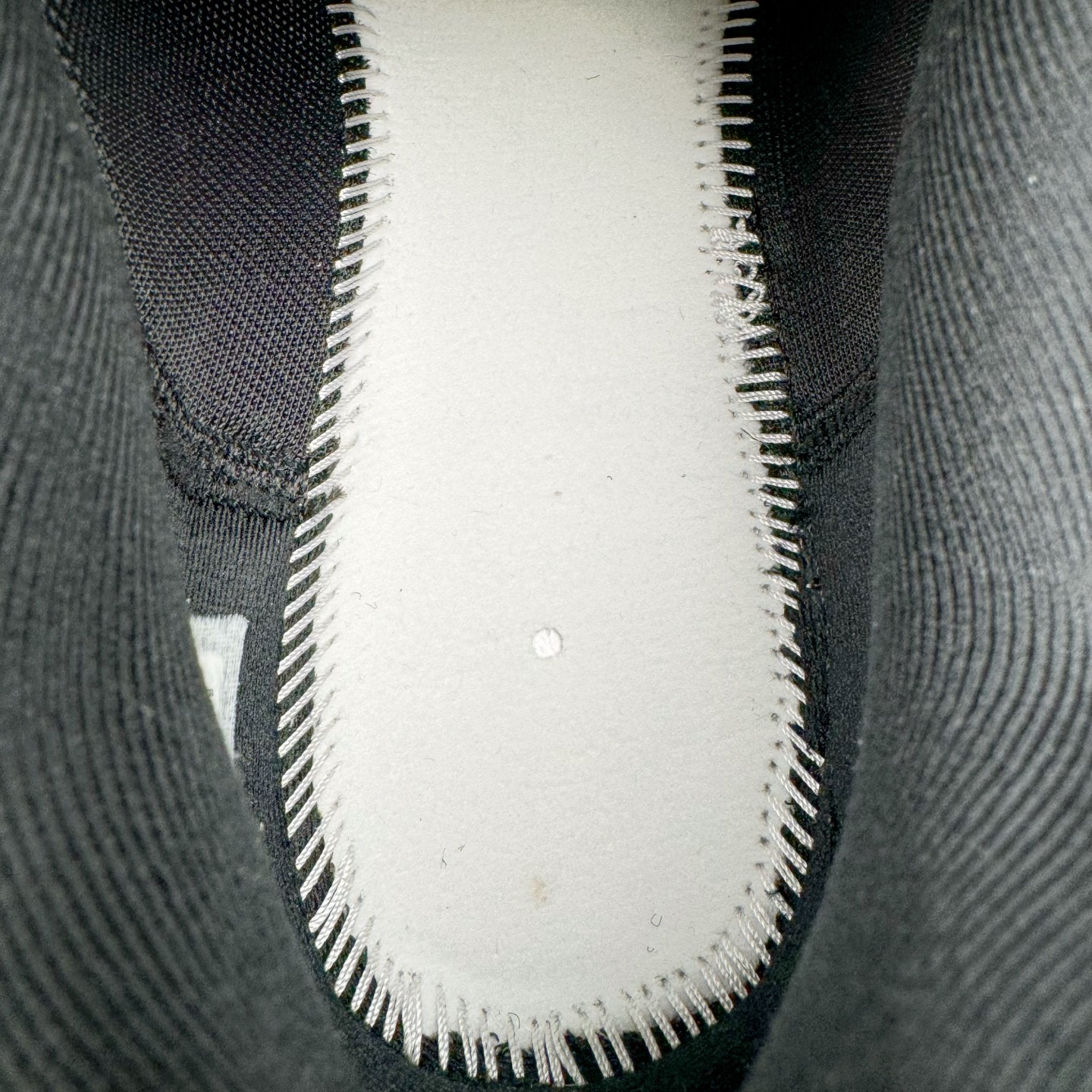 图片[11]-＃纯原 NK Zoom Fly 6 竞速飞行6代系列低帮轻质缓震透气休闲运动跑步鞋FN8454-001 NK旗下主打竞速训练的Zoom Fly 6突然官宣，让不少跑步玩家都激动万分。根据 Nike 的官方说法，鞋款由基普乔格亲自监制并测试，可以说是受到地球最强跑者肯定的一双鞋。近日，这双鞋迎来基普乔格专属配色，并释出了官图。灵感来自基普乔格在土地跑道训练的经历，中底造型旨在还原训练后尘土覆盖的感觉。外观方面，延续了超大 Swoosh 的标志性设计，中底充满棱角感与层次感。科技方面，搭载加量ZoomX 与 SR-02 泡绵及全掌型 FlyPlate 碳纤维板 尺码：39 40 40.5 41 42 42.5 43 44 44.5 45 46-选品中心