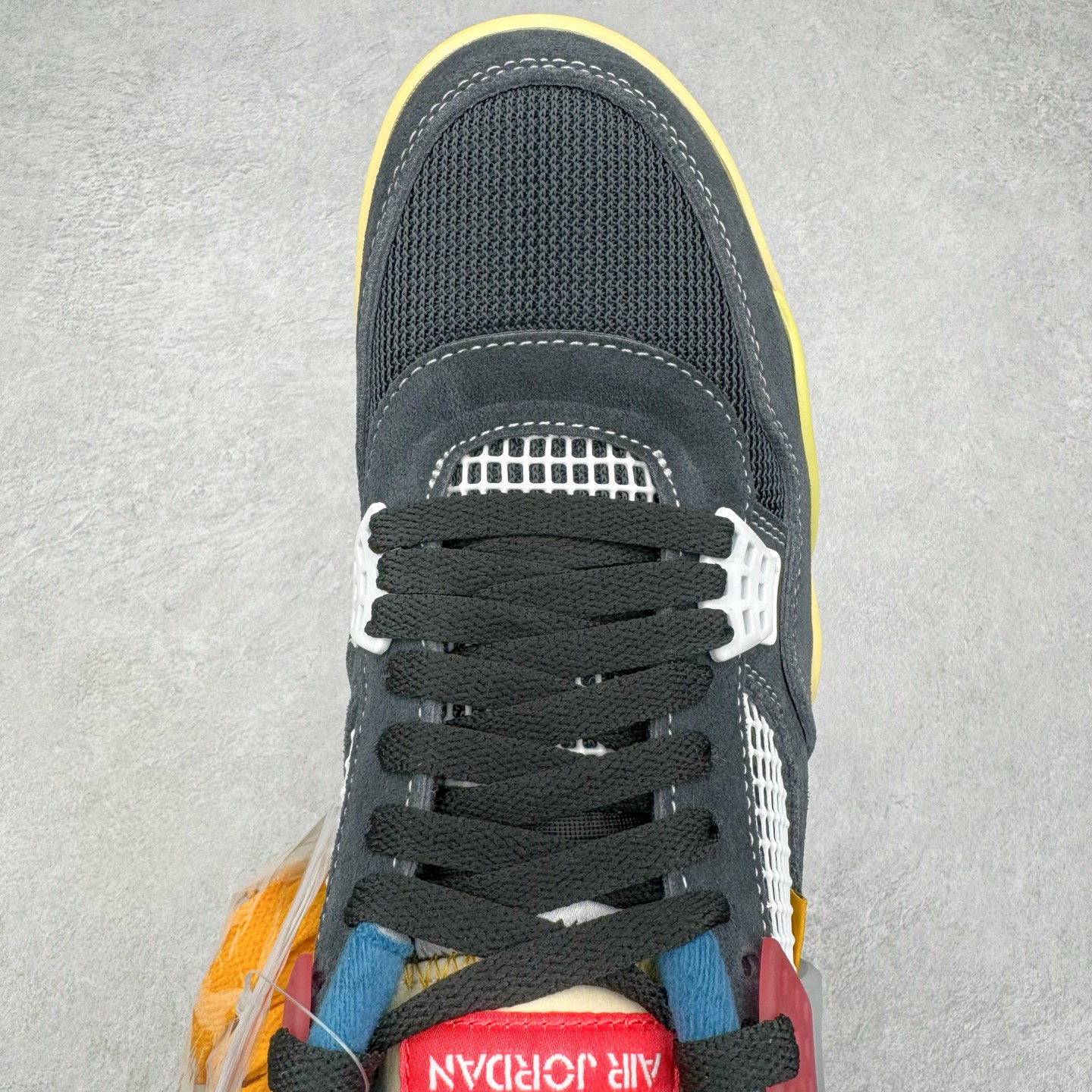 图片[4]-＃PK纯原 Union LA x Air Jordan AJ4 Retro \\\”Off Noir\\\” UN联名黑蓝 DC9533-001 耗时半年巨作 全套原纸板楦头开发 原厂特供皮料加持 确保原汁原味 完美呈现四代版型 一比一鞋头弧度高度鞋身弧度 数据细节工艺流程均保持原鞋一致 原厂TPU网格鞋带扣 正确内里网布 菱角分明不变形无多余毛边 柔软性质感一致于原鞋 原厂织唛标 原厂飞人电绣工艺 尾指中部跳三针 独家绑鞋带手法 印刷中底布 四线拉帮 米色美纹纸贴合固定 进口港宝加持 后跟自然饱满 全鞋荧光划线卡点 追求极致完美 每一双都是工艺品 多重QC质检 超越公司货的品控标准 实实在在的免检产品 尺码：40 40.5 41 42 42.5 43 44 44.5 45 46 47.5-选品中心