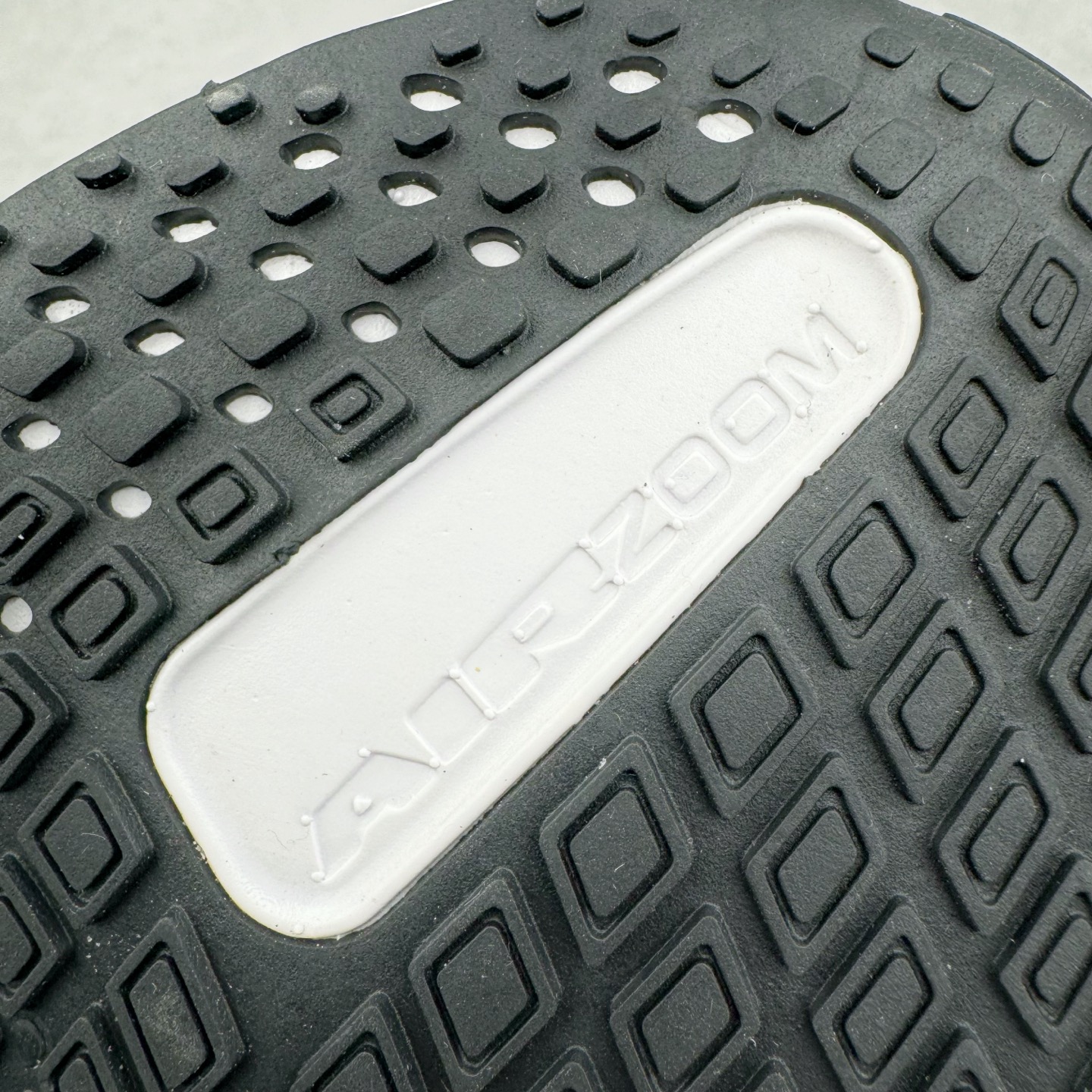 图片[10]-＃TG纯原 NK AIR Zoom RIVAL Fly 3 超弹透气轻量跑步鞋鞋款搭载 Flyknit 材料 出众弹性 易于穿脱 采用React技术 轻盈耐 跑步健身房锻炼最佳选择之一 货号：CT2405-001 尺码：36 36.5 37.5 38 38.5 39 40 40.5 41 42 42.5 43 44 44.5 45-选品中心