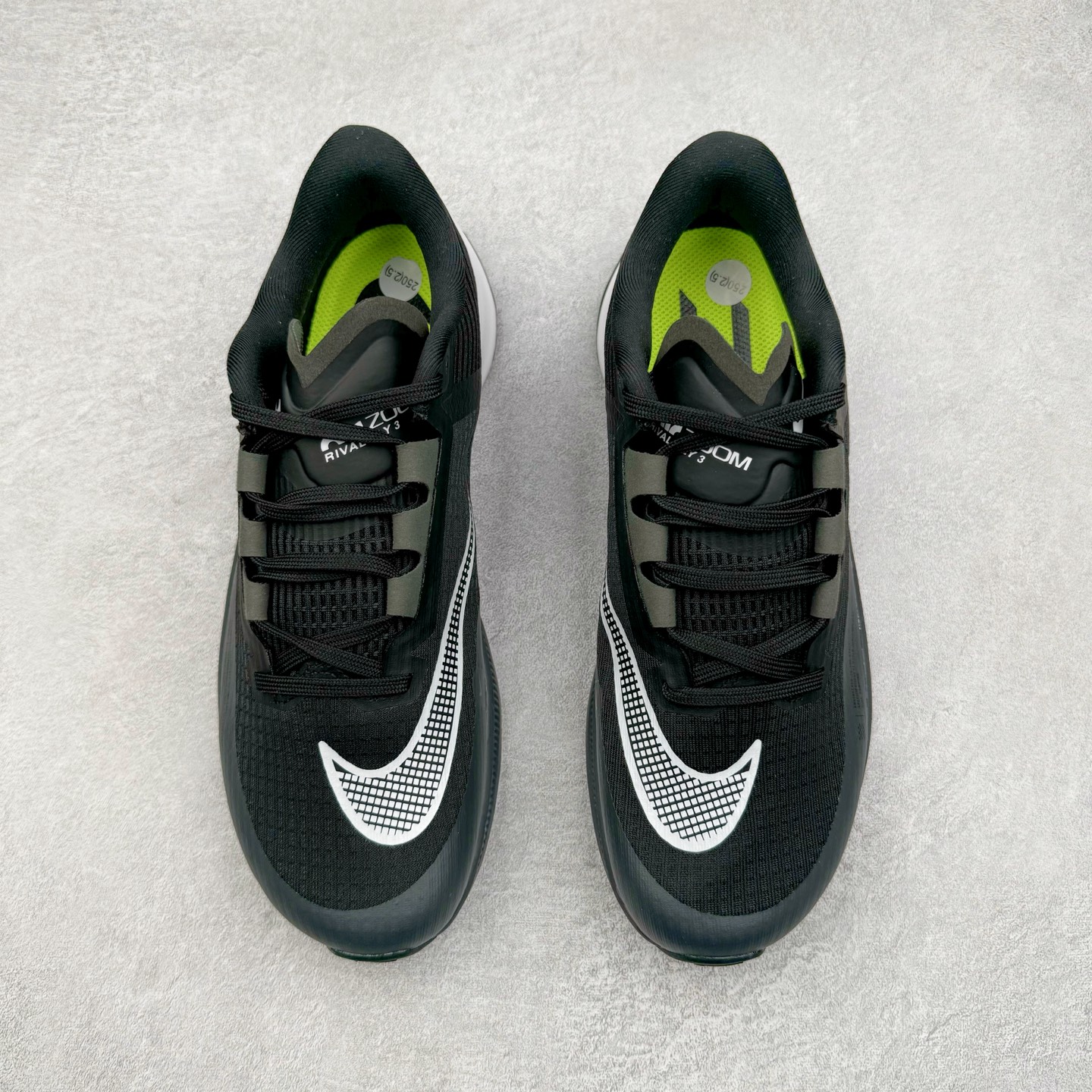 图片[2]-＃TG纯原 NK AIR Zoom RIVAL Fly 3 超弹透气轻量跑步鞋鞋款搭载 Flyknit 材料 出众弹性 易于穿脱 采用React技术 轻盈耐 跑步健身房锻炼最佳选择之一 货号：CT2405-001 尺码：36 36.5 37.5 38 38.5 39 40 40.5 41 42 42.5 43 44 44.5 45-选品中心