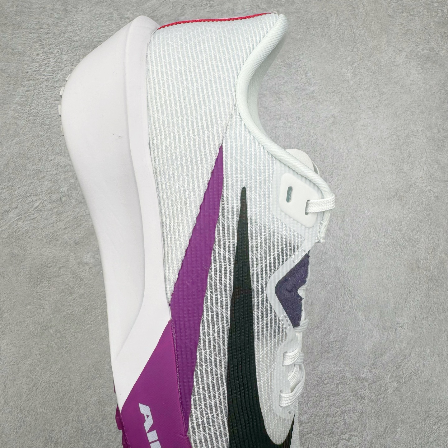 图片[6]-＃TG纯原 NK AIR Zoom RIVAL Fly 3 超弹透气轻量跑步鞋鞋款搭载 Flyknit 材料 出众弹性 易于穿脱 采用React技术 轻盈耐 跑步健身房锻炼最佳选择之一 货号：FV6040-100 尺码：36 36.5 37.5 38 38.5 39 40 40.5 41 42 42.5 43 44 44.5 45-选品中心