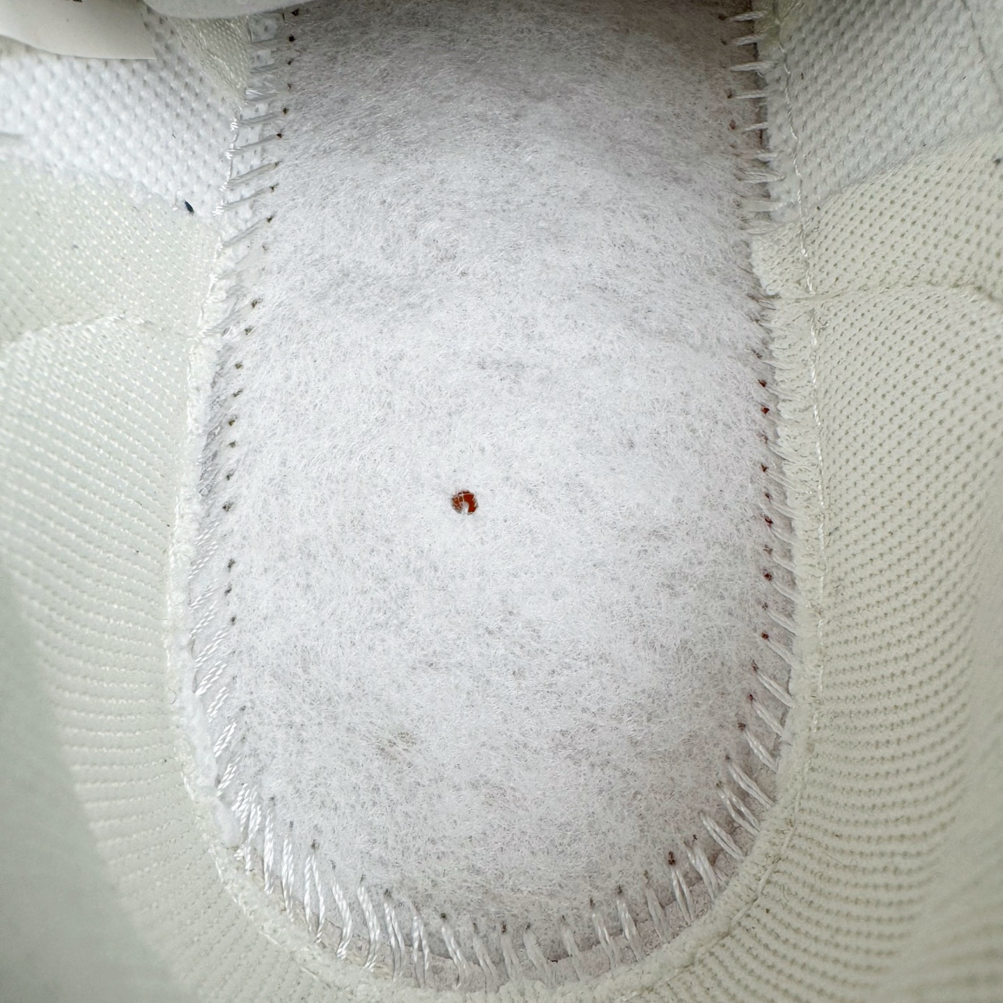 图片[15]-＃奥莱Zp订单福利 J.Crew x NK Killshot II Leather 联名复古板鞋 432997-128 采用米白色皮革制作鞋身 Swoosh 点缀其中 最后搭载棕色生胶大底 流露出满满的复古气气息 独家渠道 市面未流通批次 奥莱直播间499 599一样的东西 碾压市面现存所有版本 公司一样的东西 超值回馈 帮你省钱 支持各种鉴定 采用环保材料的大底 独特的鞋面连者鞋底印刷 演绎出了这个配色的独特风格 眼前的新设计选用皮质 配出当下流行的阴阳元素 呈现属于现代潮流的美感 尺码：35.5 36 36.5 37.5 38 38.5 39 40 40.5 41 42 42.5 43 44 44.5 45-选品中心