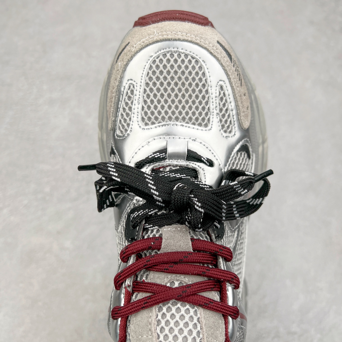 图片[4]-GG-CC Chunky Low白鹿同款独星球 2024新款GGCC低帮复古厚底增高老爹鞋 时髦look轻松定格 不费力展现率性氛围 原版正确大底 高档银盒 酷帅机能风不规则设计大底 8CM 增高厚底 大长腿既视感轻松拿捏 货号：G24X9833 尺码：35 36 37 38 39 40-选品中心