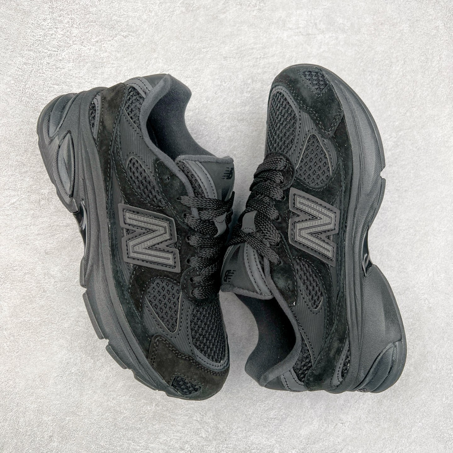 图片[3]-New Balance NB2010系列新百伦经典复古休闲运动板鞋 以ENCAP中底配以升级版 N-ERGY缓震物料 鞋面则采用特色的柔软麂皮搭以NewBalance经典的尼龙网布 低调中还原跑鞋本真 更年轻化的设计理念与材质 让新世代青年得以用全新视角体验经典鞋款的传奇魅力 货号：U2010NB13731 尺码：36 37 37.5 38 38.5 39.5 40 40.5 41.5 42 42.5 43 44-选品中心