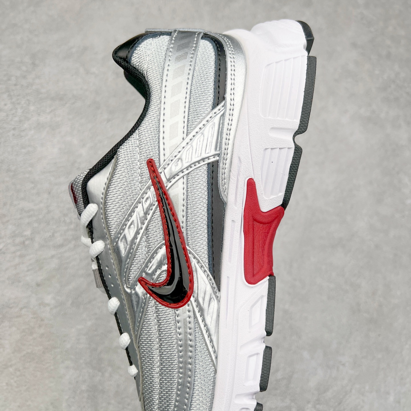 图片[7]-NK Initiator 创始者系列复古老爹鞋运动舒适复古网布合成革减震防滑耐磨低帮休闲跑步鞋 394055-001 Ins爆火全新韩系古着风 回味经典 采用透气网眼鞋面和支撑覆盖层 自然运动设计的Phlyon中底用于缓冲 BRS 1000碳橡胶外底具有轻质柔韧性 牵引力和耐用性 尺码：36 36.5 37.5 38 38.5 39 40 40.5 41 42 42.5 43 44 45-选品中心