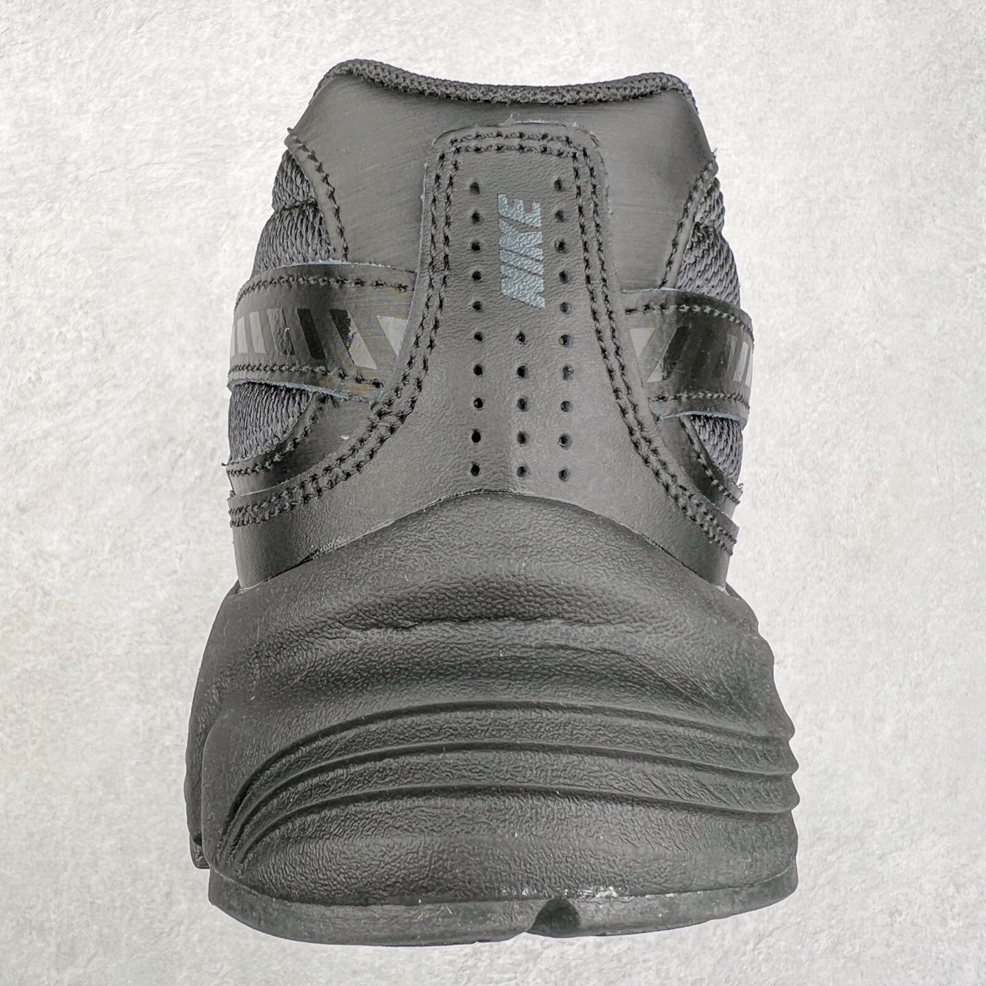 图片[8]-NK Initiator 创始者系列复古老爹鞋运动舒适复古网布合成革减震防滑耐磨低帮休闲跑步鞋 394055-095 Ins爆火全新韩系古着风 回味经典 采用透气网眼鞋面和支撑覆盖层 自然运动设计的Phlyon中底用于缓冲 BRS 1000碳橡胶外底具有轻质柔韧性 牵引力和耐用性 尺码：36 36.5 37.5 38 38.5 39 40 40.5 41 42 42.5 43 44 45-选品中心