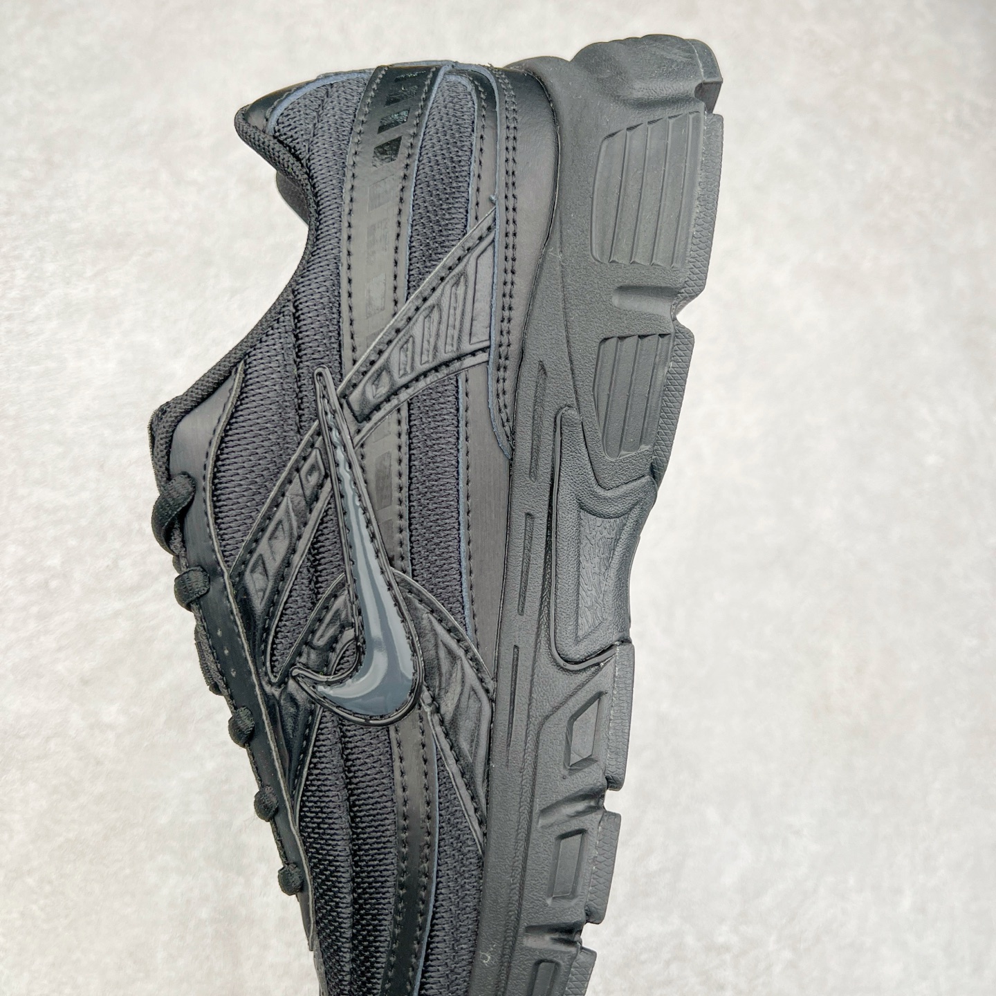 图片[7]-NK Initiator 创始者系列复古老爹鞋运动舒适复古网布合成革减震防滑耐磨低帮休闲跑步鞋 394055-095 Ins爆火全新韩系古着风 回味经典 采用透气网眼鞋面和支撑覆盖层 自然运动设计的Phlyon中底用于缓冲 BRS 1000碳橡胶外底具有轻质柔韧性 牵引力和耐用性 尺码：36 36.5 37.5 38 38.5 39 40 40.5 41 42 42.5 43 44 45-选品中心