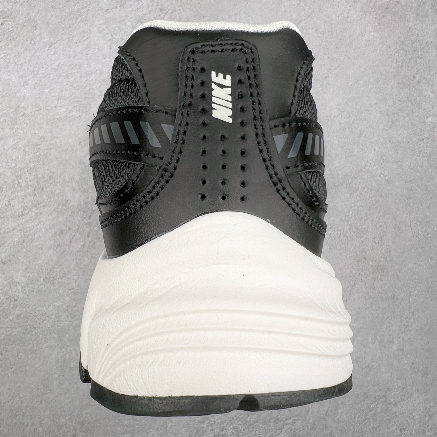 图片[8]-NK Initiator 创始者系列复古老爹鞋运动舒适复古网布合成革减震防滑耐磨低帮休闲跑步鞋 394055-096 Ins爆火全新韩系古着风 回味经典 采用透气网眼鞋面和支撑覆盖层 自然运动设计的Phlyon中底用于缓冲 BRS 1000碳橡胶外底具有轻质柔韧性 牵引力和耐用性 尺码：36 36.5 37.5 38 38.5 39 40 40.5 41 42 42.5 43 44 45-选品中心