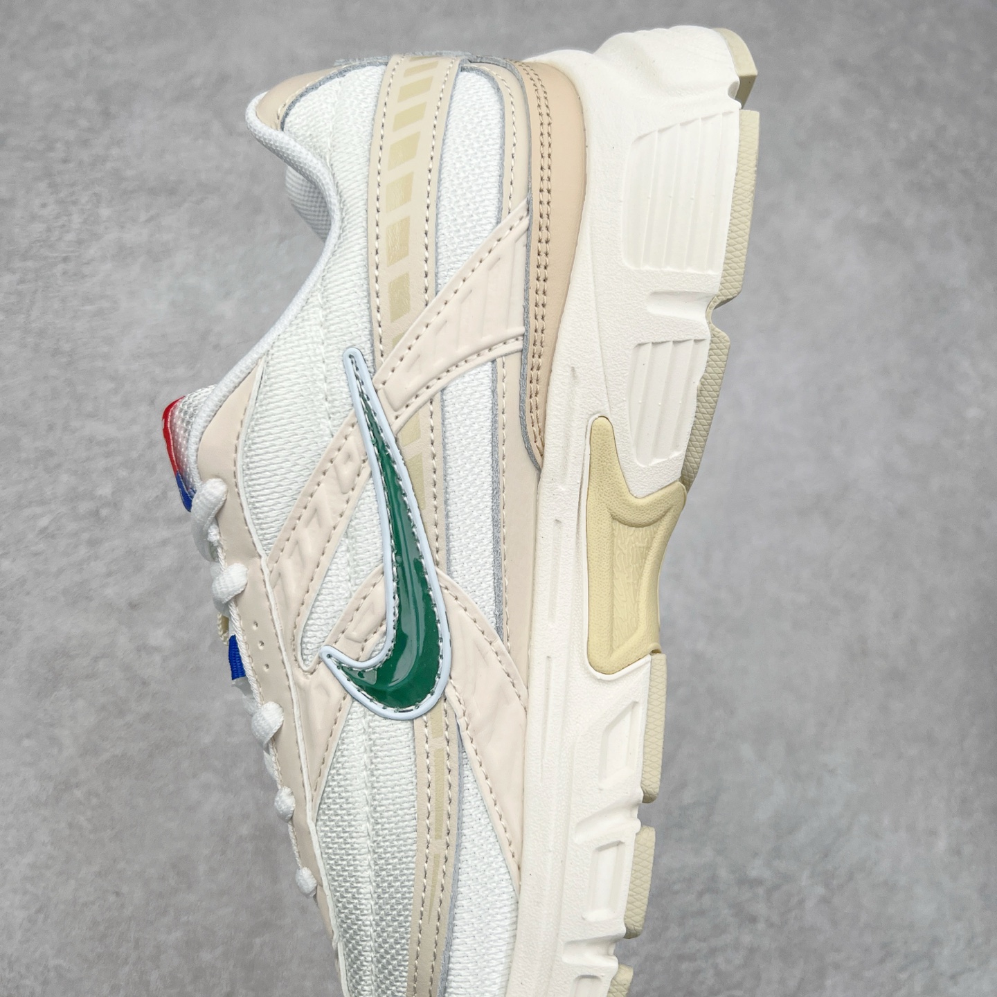 图片[7]-NK Initiator 创始者系列复古老爹鞋运动舒适复古网布合成革减震防滑耐磨低帮休闲跑步鞋 HQ1183-141 Ins爆火全新韩系古着风 回味经典 采用透气网眼鞋面和支撑覆盖层 自然运动设计的Phlyon中底用于缓冲 BRS 1000碳橡胶外底具有轻质柔韧性 牵引力和耐用性 尺码：36 36.5 37.5 38 38.5 39 40 40.5 41 42 42.5 43 44 45-选品中心