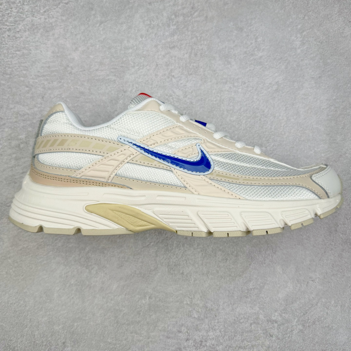 NK Initiator 创始者系列复古老爹鞋运动舒适复古网布合成革减震防滑耐磨低帮休闲跑步鞋 HQ1183-141 Ins爆火全新韩系古着风 回味经典 采用透气网眼鞋面和支撑覆盖层 自然运动设计的Phlyon中底用于缓冲 BRS 1000碳橡胶外底具有轻质柔韧性 牵引力和耐用性 尺码:36 36.5 37.5 38 38.5 39 40 40.5 41 42 42.5 43 44 45-选品中心