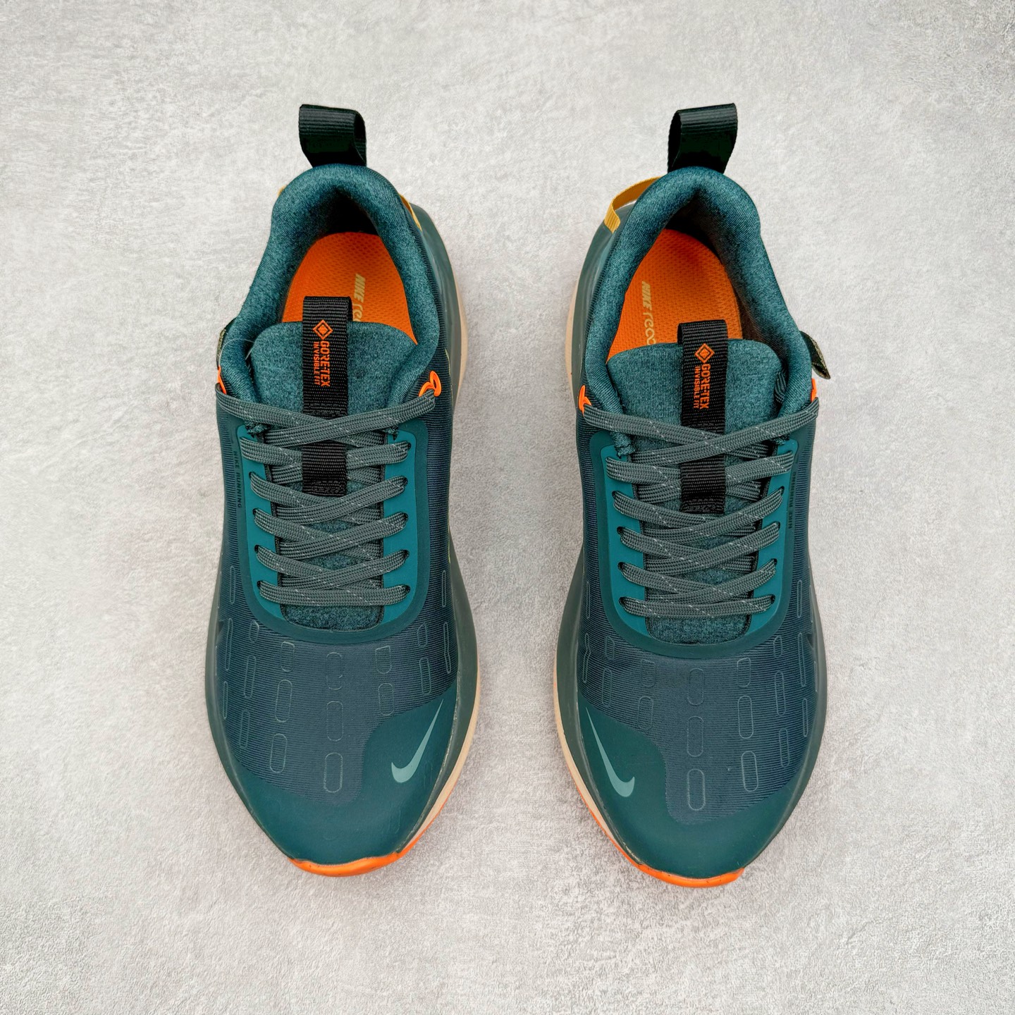 图片[2]-NK Infinity Run 4 Gore-Tex 耐克防水公路助力畅跑鞋 FB2204-300 鞋身融入 GORE-TEX 防水层 搭配柔软鞋口在下雨时帮助双足保持干爽舒适 结合 NK ReactX 泡绵提供高出 React 泡绵 13% 的能量回馈 尺码：36 36.5 37.5 38 38.5 39 40 40.5 41.5 42 42.5 43 44 44.5 45-选品中心