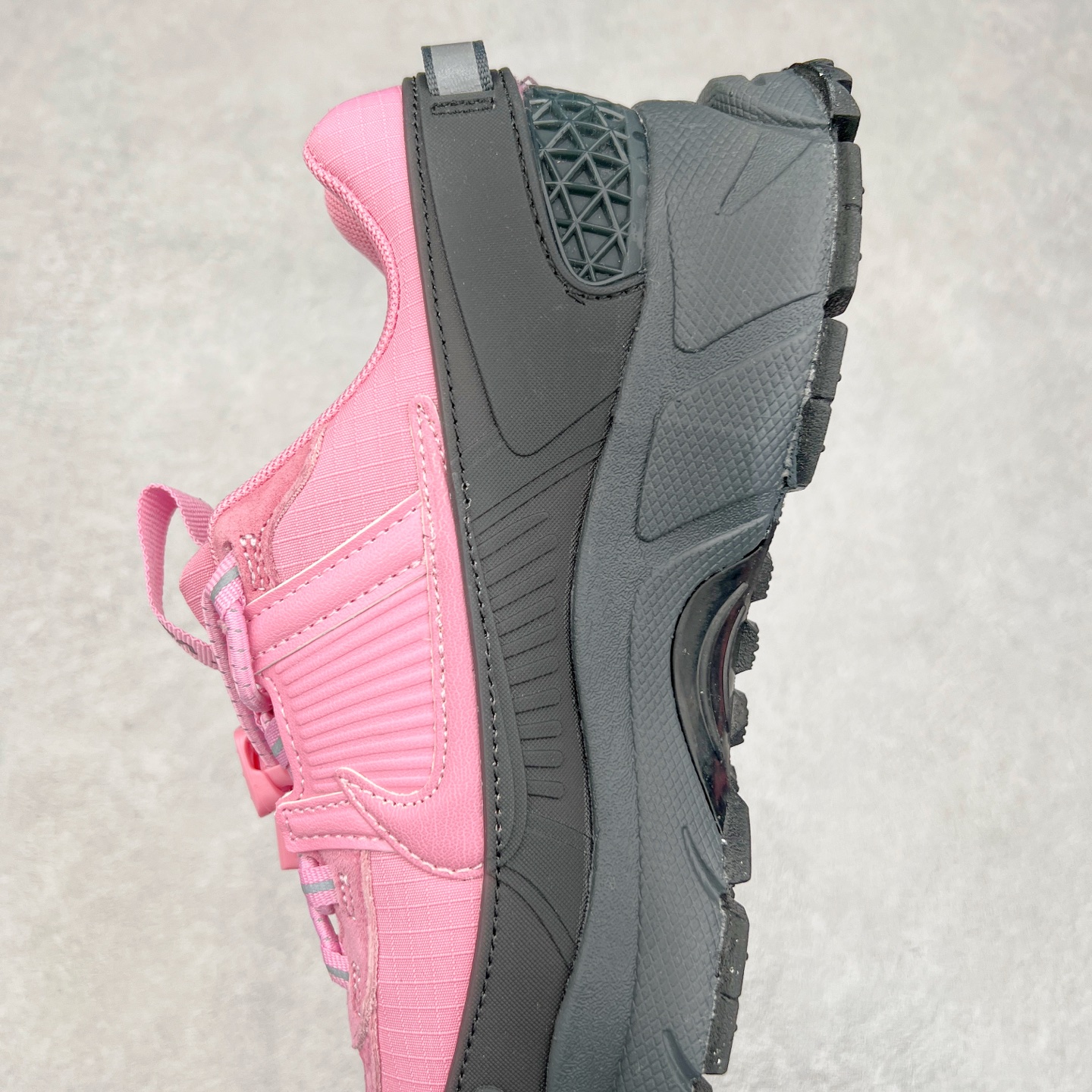 图片[7]-NK Zoom Vomero 5 Roam 佛莫罗5代徒步版系列经典复古增高厚底休闲运动慢跑鞋 HQ2181-300 Vomero Roam「漫游鞋」舒适性典范 工学拒水鞋面+ Air Zoom缓震配置无惧雨水 不受天气左右 助你灵活迈步 再加上厚实衬里和橡胶挡泥片 有效御寒不厚重 雨天照样利落出街 中性色调搭配简洁织物 打造百搭属性低调出街or高调亮相 都看你的男女同款不同色 轻松get多元风格 尺码：36 36.5 37.5 38 38.5 39 40 40.5 41 42 42.5 43 44 44.5 45-选品中心