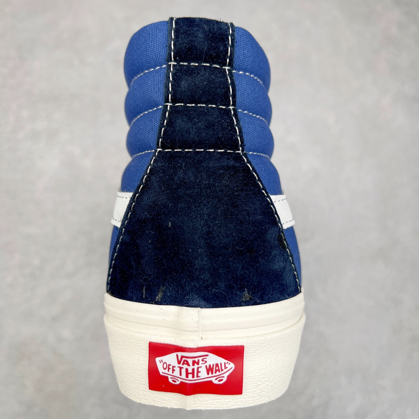 图片[8]-Vans Clash The Wall 经典解构高帮 致敬街头文化，挑战传统规则 此次全新系列融合Authentic、Old Skool、Sk8-Hi、Mid Skool 四款鞋型，以中心基点分成四等分，再通过工艺将其重新组装，凸显解构风。 货号：VN000CNKBA2 黑白 货号：VN000CNKSN0 海军蓝 尺码：35 36 36.5 37 38 38.5 39 40 40.5 41 42 42.5 43 44-选品中心