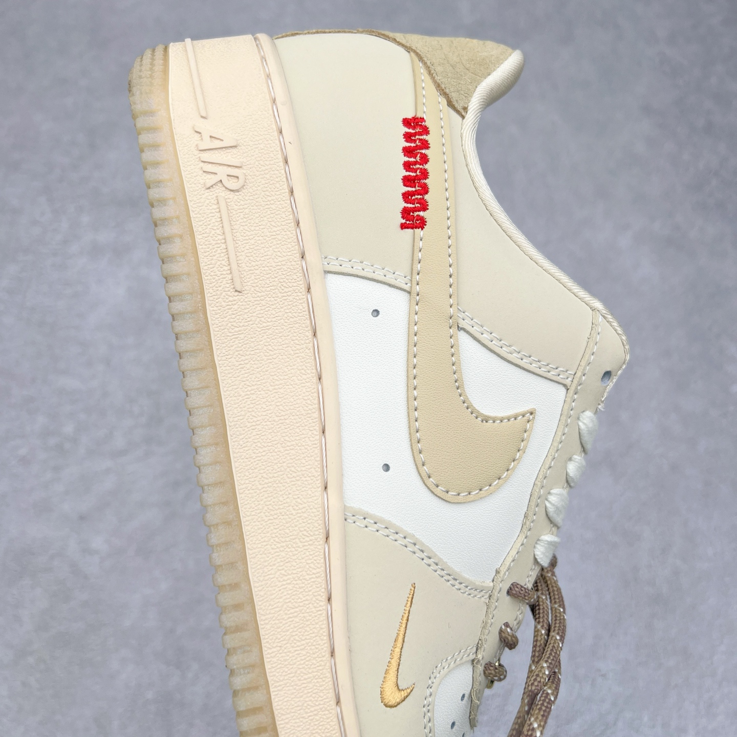 图片[6]-＃特价福利 NK Air Force 1´07 Low 空军一号百搭休闲运动板鞋 柔软、弹性十足的缓震性能和出色的中底设计 横跨复古与现代的外型结合 造就出风靡全球三十多年的Force 1 直到今天还深受青睐 尺码：35.5 36 36.5 37.5 38 38.5 39 40 40.5 41 42 42.5 43 44 44.5 45-选品中心