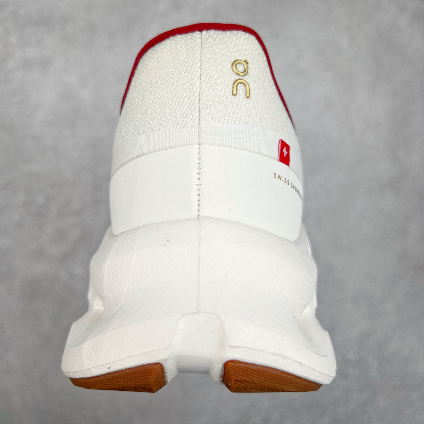 图片[8]-On Cloudmonster 2 昂跑减震生活休闲鞋 此运动品牌 开创于2010年 缓震着陆、强效回弹、轻柔质感的设计构思始终是ON研制关键 与此同时基于“为全球提供革新性的跑步感受”信念 陆续推出了多款跑鞋及其以专业运动人体跑步工程学为设计关键的功能性跑步服饰设备 让跑者不费力气地畅快畅跑 尺码：36 36.5 37.5 38 38.5 39 40 40.5 41 42 42.5 43 44 44.5 45-选品中心