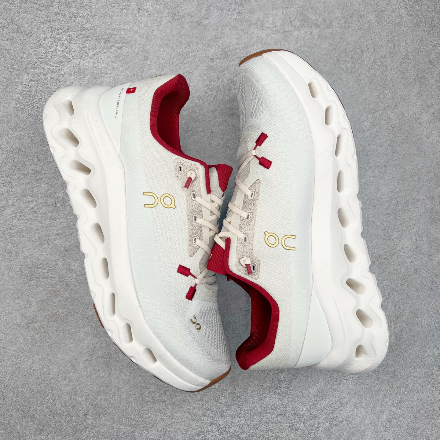 图片[3]-On Cloudmonster 2 昂跑减震生活休闲鞋 此运动品牌 开创于2010年 缓震着陆、强效回弹、轻柔质感的设计构思始终是ON研制关键 与此同时基于“为全球提供革新性的跑步感受”信念 陆续推出了多款跑鞋及其以专业运动人体跑步工程学为设计关键的功能性跑步服饰设备 让跑者不费力气地畅快畅跑 尺码：36 36.5 37.5 38 38.5 39 40 40.5 41 42 42.5 43 44 44.5 45-选品中心