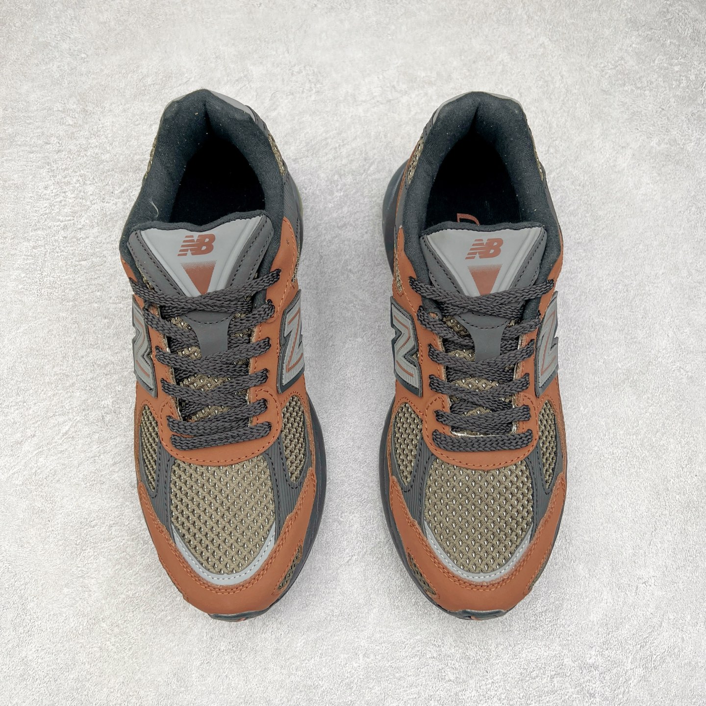 图片[2]-New Balance NB2010系列新百伦经典复古休闲运动板鞋 以ENCAP中底配以升级版 N-ERGY缓震物料 鞋面则采用特色的柔软麂皮搭以NewBalance经典的尼龙网布 低调中还原跑鞋本真 更年轻化的设计理念与材质 让新世代青年得以用全新视角体验经典鞋款的传奇魅力 货号：U2010NB13731 尺码：36 37 37.5 38 38.5 39.5 40 40.5 41.5 42 42.5 43 44-选品中心