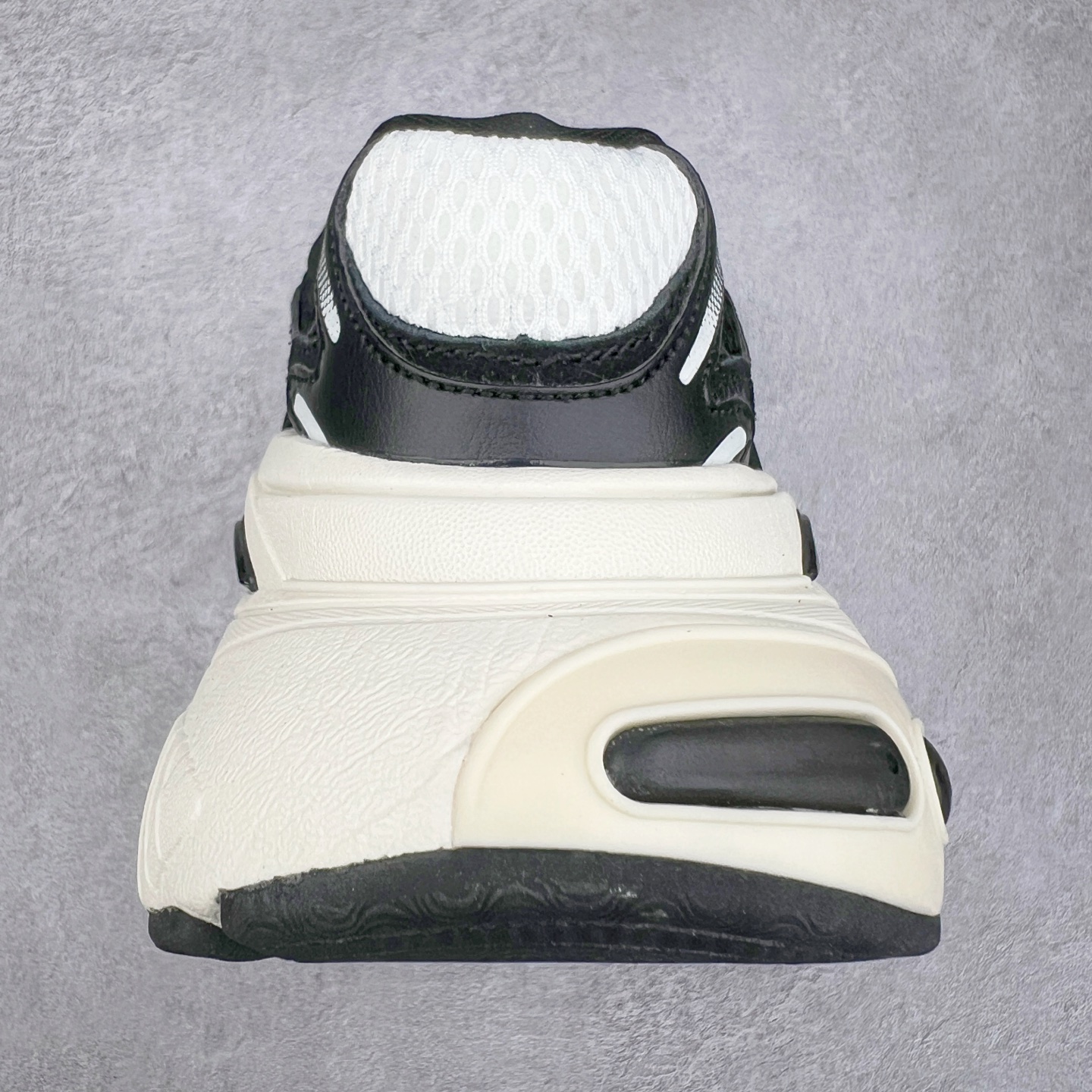 图片[8]-AD Originals ADISTAR XLG 潮流前卫科技休闲运动老爹鞋 IH3881 未来科技主义线条勾勒前卫张力 呈现饱满立体的3D感鞋身 浑厚中底搭载轻薄橡胶外底 皮革鞋面配合织物衬里 舒适脚感时刻在线交叉饰面错落点缀 跨越时代经典 科技潮感进阶 多元层次尽显 激活潮搭灵感 演绎先锋美学 在纪元暮光中开启潮酷新型态 尺码：35.5 36 36.5 37.5 38 38.5 39 40 40.5 41 42 42.5 43 44 44.5 45-选品中心