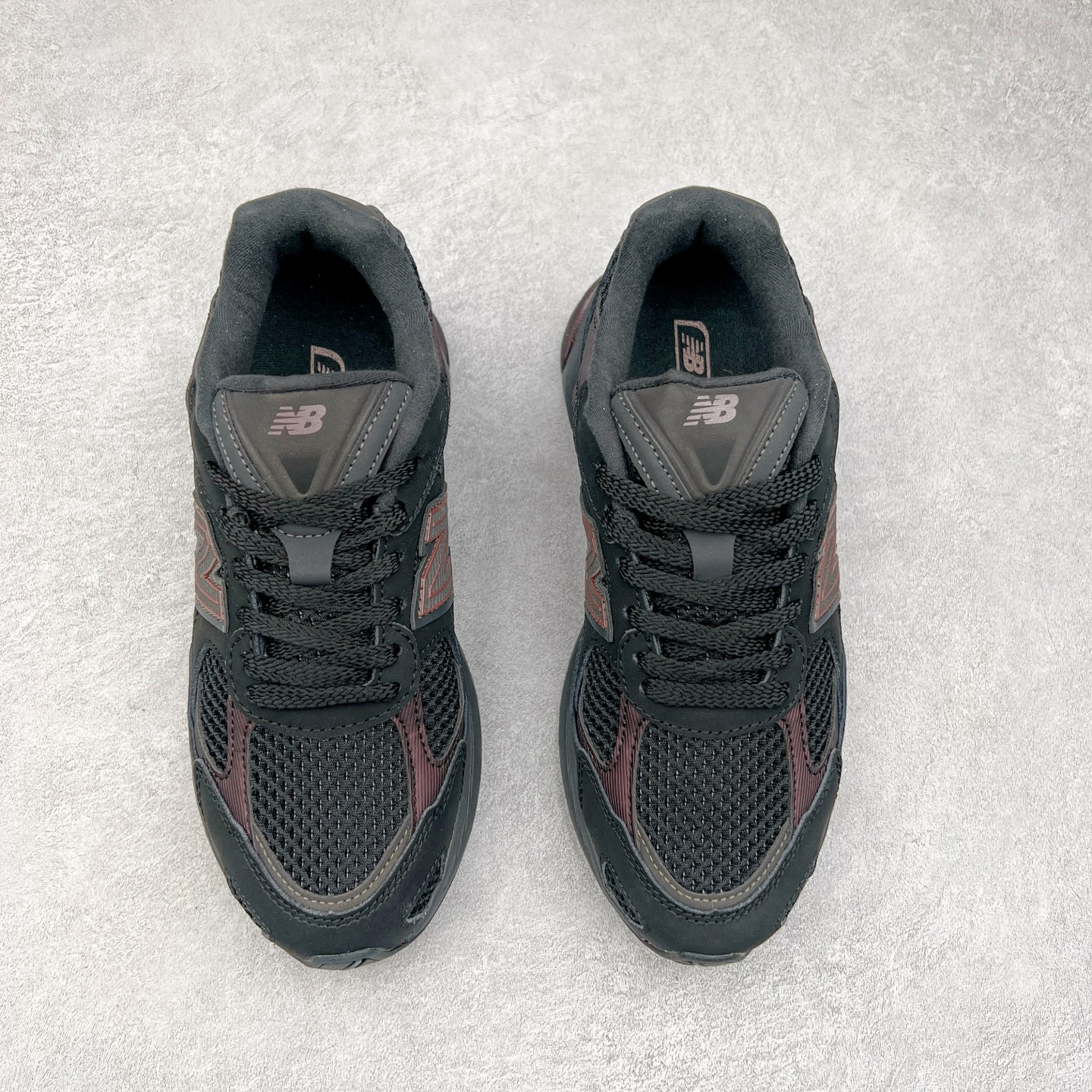 图片[2]-New Balance NB2010系列新百伦经典复古休闲运动板鞋 以ENCAP中底配以升级版 N-ERGY缓震物料 鞋面则采用特色的柔软麂皮搭以NewBalance经典的尼龙网布 低调中还原跑鞋本真 更年轻化的设计理念与材质 让新世代青年得以用全新视角体验经典鞋款的传奇魅力 货号：U2010NB13731 尺码：36 37 37.5 38 38.5 39.5 40 40.5 41.5 42 42.5 43 44-选品中心