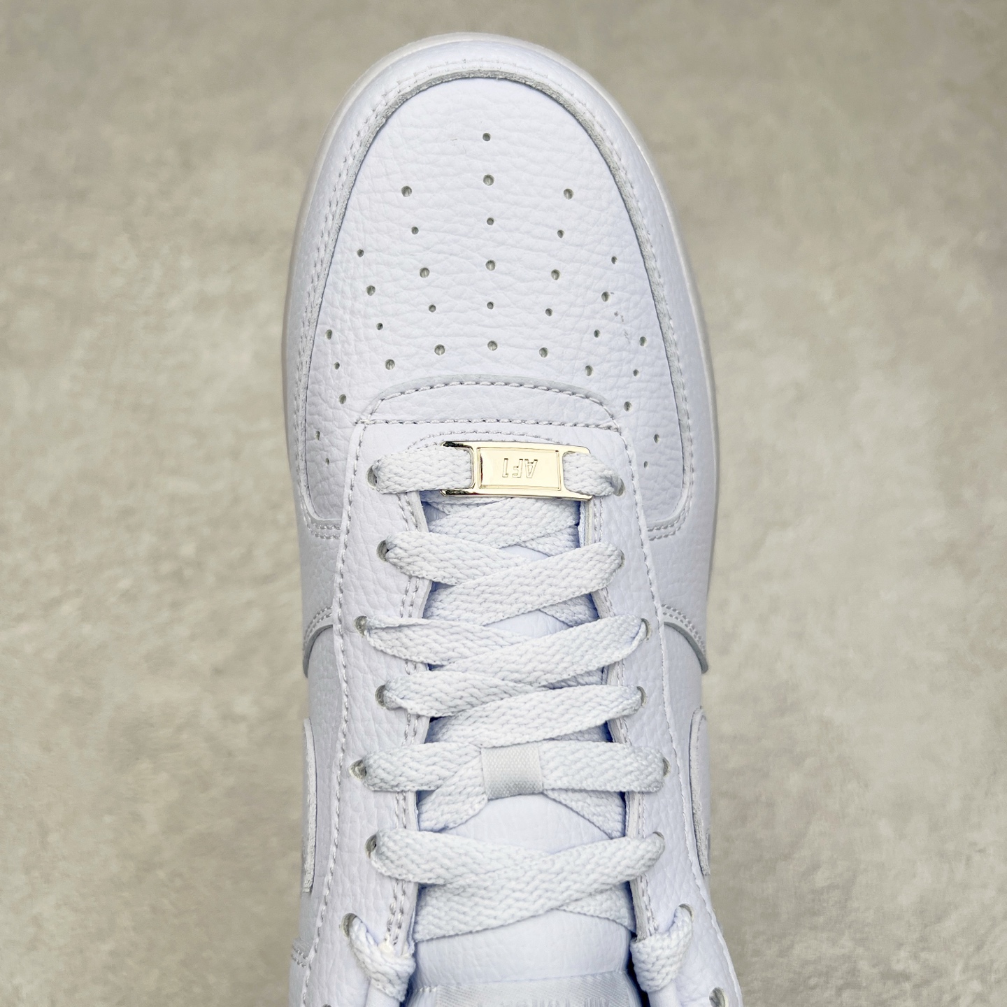 图片[4]-NK Air Force 1´07 Low 空军一号低帮百搭休闲运动板鞋 CZ8065-500 柔软、弹性十足的缓震性能和出色的中底设计 横跨复古与现代的外型结合 造就出风靡全球 三十多年的Force 1 直到今天还深受青睐 尺码：36 36.5 37.5 38 38.5 39 40 40.5 41 42 42.5 43 44 44.5 45-选品中心