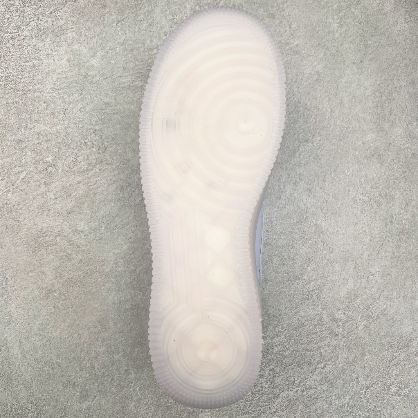 图片[9]-NK Air Force 1´07 Low 空军一号低帮百搭休闲运动板鞋 CZ8065-500 柔软、弹性十足的缓震性能和出色的中底设计 横跨复古与现代的外型结合 造就出风靡全球 三十多年的Force 1 直到今天还深受青睐 尺码：36 36.5 37.5 38 38.5 39 40 40.5 41 42 42.5 43 44 44.5 45-选品中心