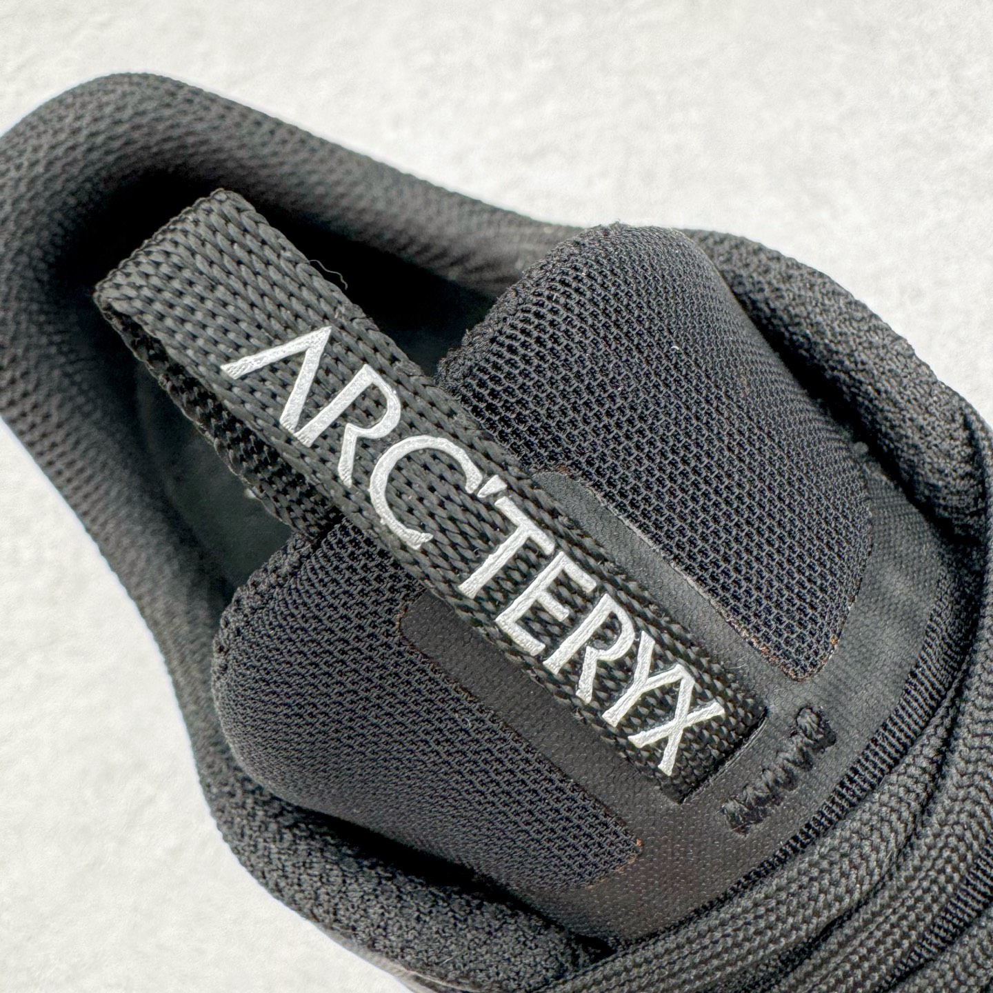 图片[13]-＃TZD特供 Arcteryx Norvan LD 3 Gore-Tex 始祖鸟系列长距离越野登山徒步户外防水多功能运动跑鞋 台州原厂独家原底面配置 全套原厂生产指令加持 原厂特供Vibram外底 防水弹力尼龙布 外层热压TPU鞋面 随意纵横 内外盒标包装纸鞋带配件均同步公司 完美拉帮中底带钢印 仅服务市场百分之五高端客户 公司一样的东西 放心开冲 外贸 零售 裸鞋 渠道货 随意操作 承诺半个月内开胶直接换新 尺码同步官方：39.5 40 40.5 41 42 42.5 43 44 44.5 45-选品中心
