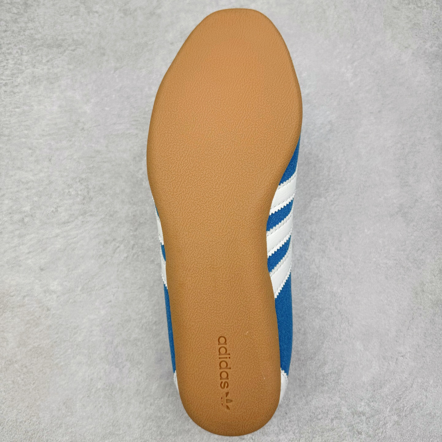 图片[9]-AD Originals Tokyo 东京限定系列复古百搭薄底德训风低帮休闲运动T头鞋 JI0179 ORIGINALS 挖掘复古运动基因，文 将经典与现代完美融合，推出薄底鞋系列，引起潮流趋势。此次COSTS带来的是ADIDAS ORIGINALS TOKYO系列黑白两款百搭配色，鞋款鞋面舒适贴合脚面， 同时采用柔软材质，穿着轻便舒适；中底缓震性能，鞋底有一定弹性，日常穿搭舒适且防滑。尺码：35⅔ 36 36⅔ 37⅓ 38 38⅔ 39⅓ 40 40⅔ 41⅓ 42 42⅔ 43⅓ 44 45-选品中心