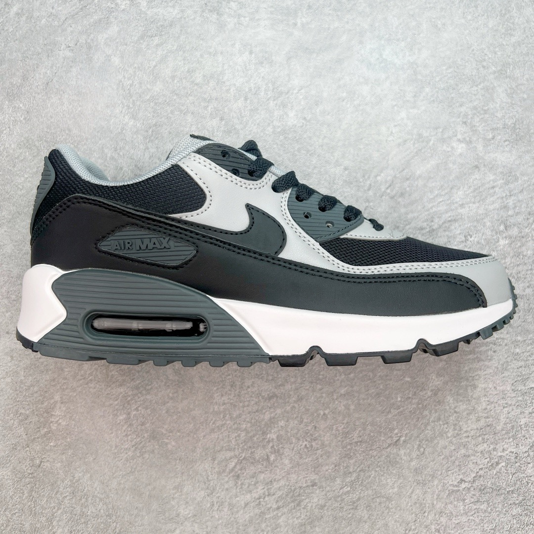 ＃MX版 NK Air MAX 90 气垫复古减震跑步鞋 经典重温 独家陆续补货 外单专供大厂出品 品质稳定 一百余色 终端操作 Air Max 90于1990年推出 来自Air Max系列 在Air Max 1的基础上改进而得 增加了气垫面积 外型上也更为流线 最特別的就是加入了菱纹塑胶嵌板 为Air Max 90增添了许多潮流气息 皮革鞋面 造就出色耐穿性和支撑力 Max Air缓震配置搭配泡棉中底 令Air Max 90轻盈而舒适 华夫格橡胶外底 铸就Air Max 90非凡的抓地力 而Air Max 90不仅是一双跑鞋 它成功跨越了时间的演进 成为了球鞋文化与潮流圈中最熟为人知的鞋款之一 尺码：36 36.5 37.5 38 38.5 39 40 40.5 41 42 42.5 43 44 44.5 45-选品中心