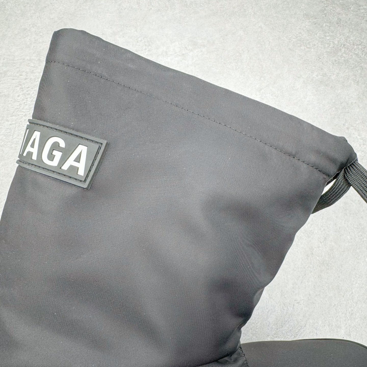 图片[11]-＃GD广顶 Balenciaga FW24 SKIWEAR 巴黎世家圆头套穿雪地靴德比靴鞋 原版购入开发 做货 极致做旧 巴黎世家做旧的款式百分之90都是好看的 这双靴子也不例外 破旧风格 双层材质 外层粗帆布做了磨损和褪色处理 内层做了透气网状里布 比较惊艳的是鞋底和鞋侧橡胶 原版定制进口做旧帆布 原版进口透气网里 原版开模橡胶大底 增高底厚5CM超显大长腿NCC 尺码： 39 40 41 42 43 44 45-选品中心