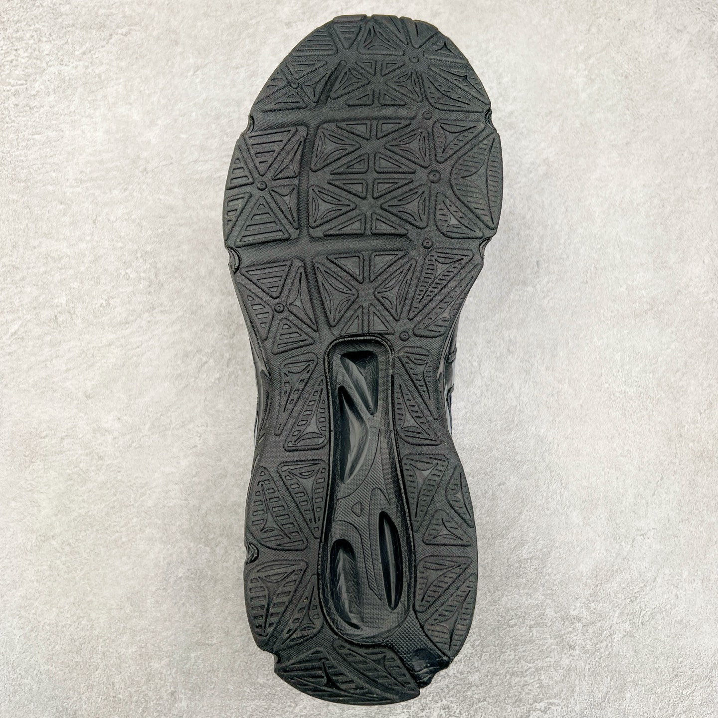 图片[9]-Mizuno Speed 2K 美津浓复古厚底织物合成革防滑耐磨透气低帮休闲跑步鞋 美津浓（Mizuno）是日本美津浓株式会社于1906年创立的运动品牌，经过一个多世纪的不断努力现已成为世界著名的运动器具、服装和鞋类生产商。美津浓力求服务于各类运动项目，并竭力使运动生活更加愉快和振奋。产品种类齐全，覆盖几乎全部主要运动项目，达到30万多个品类。尺码：36 36.5 37.5 38 38.5 39 40 40.5 41 42 42.5 43 44 44.5 45-选品中心