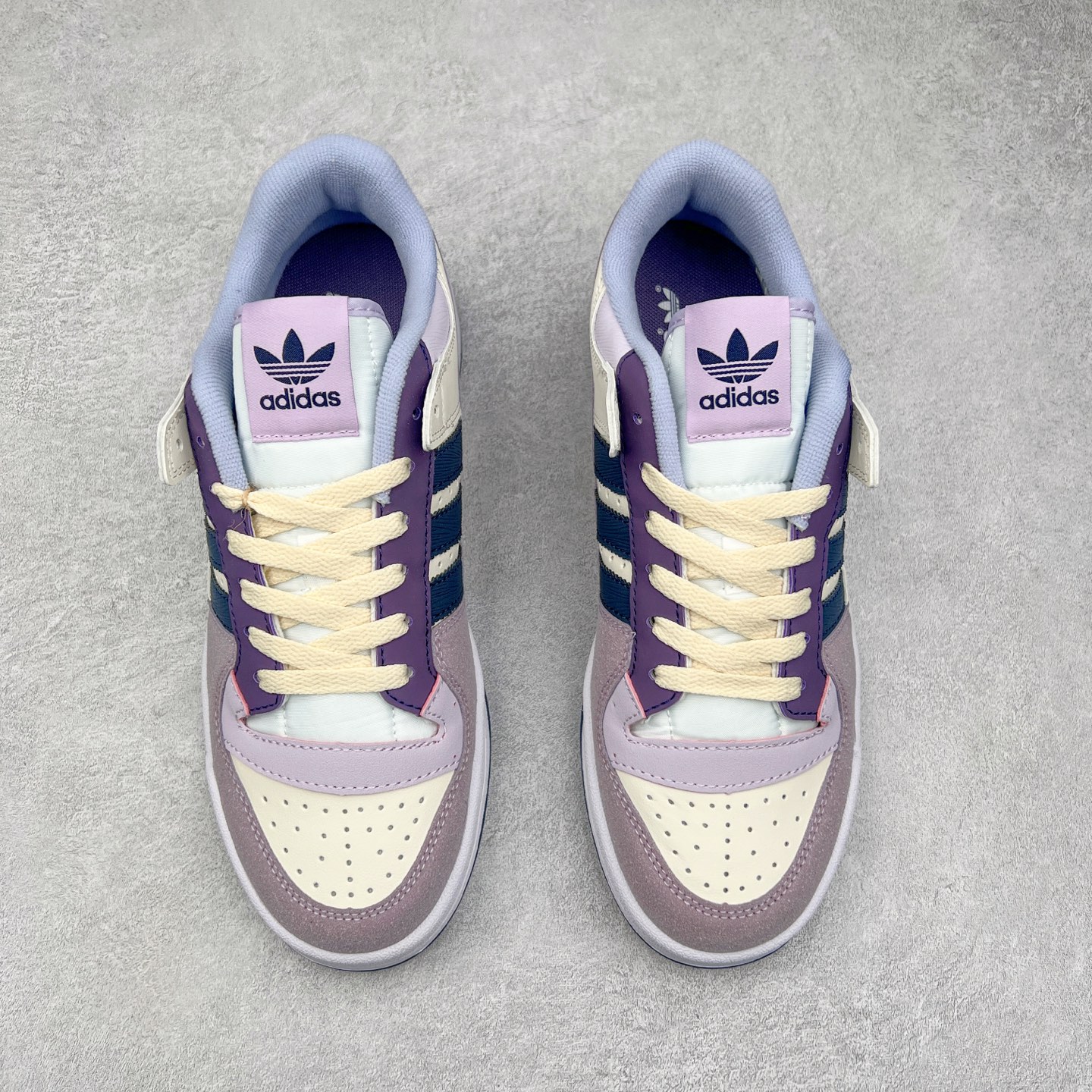 图片[2]-＃特价福利 AD Forum 84 Low OG 低帮百搭潮流休闲运动板鞋 以复古篮球鞋的外形为基础 采用皮革拼接 简约百搭 更加贴合舒适 中底内侧网格造型起到点睛之笔 外底橡胶 更显复古 尺码：36 36.5 37.5 38 38.5 39 40 40.5 41 42 42.5 43 44 44.5 45-选品中心