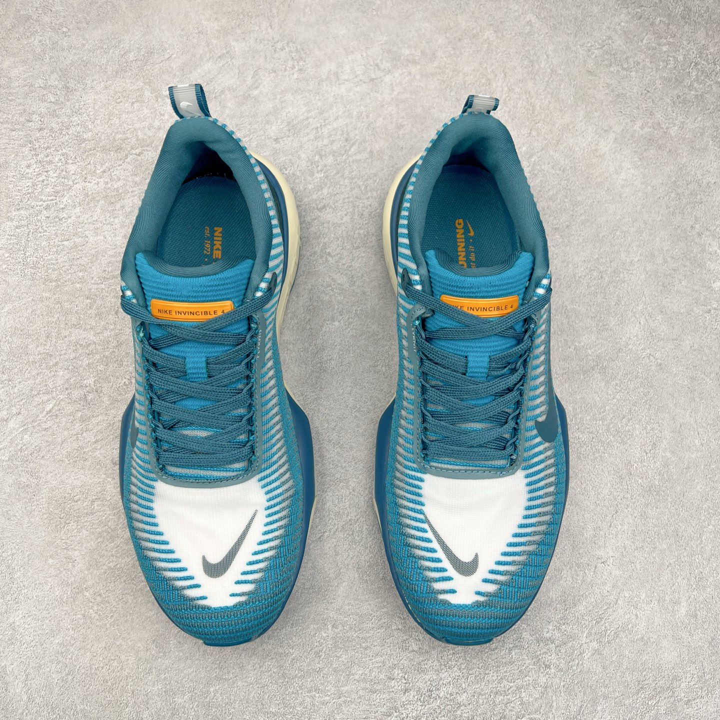 图片[2]-NK ZoomX Invincible Run Flyknit FK3 不可战胜3代系列轻量飞织低帮休闲运动慢跑鞋 此鞋专为短跑运动员而生，是为 5 至 10 公里距离的赛事和训练打造。整体设计采用流线型的轻质工程网眼材质构成鞋面，并与其他 Running 旗舰鞋款同样搭载全脚掌 ZoomX 缓冲中底，搭配 Pebax 物料与橡胶外底。ZoomX StreakFly 首发配色以“Prototype”呈现，其灵感是来自开发期间的磨损测试，透过编号的标记与内侧的预期跑步距离突出研发过程。尺码：36 36.5 37.5 38 38.5 39 40 40.5 41 42 42.5 43 44 44.5 45-选品中心