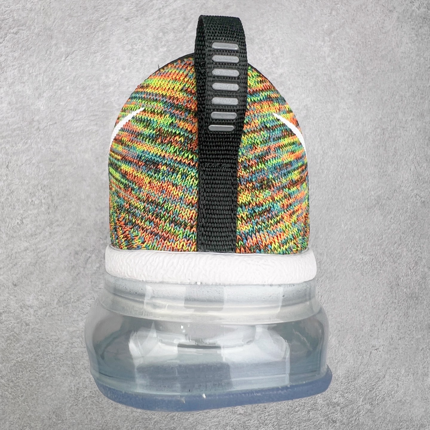 图片[8]-＃纯原 NK Air Max Flyknit 2014 舒适百搭减震耐磨低帮休闲跑步鞋 620469-004 使用备受欢迎的创新FLYKNIT鞋面 一体成形无缝设计将良好的透气性、柔韧性及支撑性完美结合于一身 结合飞线（FLYWIRE）科技 大幅减轻鞋身重量同时 更能根据步态实时调整鞋面的贴合度 如第二层皮肤般轻盈包裹双脚 高性能的缓震性能可将外部冲击力减至最低 让热爱驰骋的你得到可靠的保护 抓地力半透明橡胶外底结合升级版华夫格外底纹路 保证高磨区的耐久性同时更能带给双脚持久稳定的抓地力 无论是路跑或赛道跑 都能为你造就强大功能支持 实拍调校N版已经零色差零失真 百分百还原实物色彩所见即所得 不存在货不对板色差等低级问题 选购参考实物拍摄 不混卖不参货 只用心做好货严格选品 承诺混一赔十 尺码：35.5 36 36.5 37.5 38 38.5 39 40 40.5 41 42 42.5 43 44 44.5 45 46 46.5-选品中心