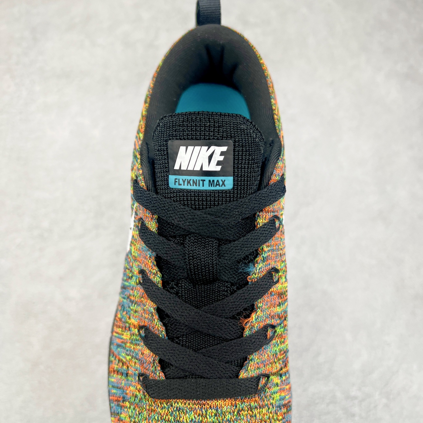图片[5]-＃纯原 NK Air Max Flyknit 2014 舒适百搭减震耐磨低帮休闲跑步鞋 620469-004 使用备受欢迎的创新FLYKNIT鞋面 一体成形无缝设计将良好的透气性、柔韧性及支撑性完美结合于一身 结合飞线（FLYWIRE）科技 大幅减轻鞋身重量同时 更能根据步态实时调整鞋面的贴合度 如第二层皮肤般轻盈包裹双脚 高性能的缓震性能可将外部冲击力减至最低 让热爱驰骋的你得到可靠的保护 抓地力半透明橡胶外底结合升级版华夫格外底纹路 保证高磨区的耐久性同时更能带给双脚持久稳定的抓地力 无论是路跑或赛道跑 都能为你造就强大功能支持 实拍调校N版已经零色差零失真 百分百还原实物色彩所见即所得 不存在货不对板色差等低级问题 选购参考实物拍摄 不混卖不参货 只用心做好货严格选品 承诺混一赔十 尺码：35.5 36 36.5 37.5 38 38.5 39 40 40.5 41 42 42.5 43 44 44.5 45 46 46.5-选品中心