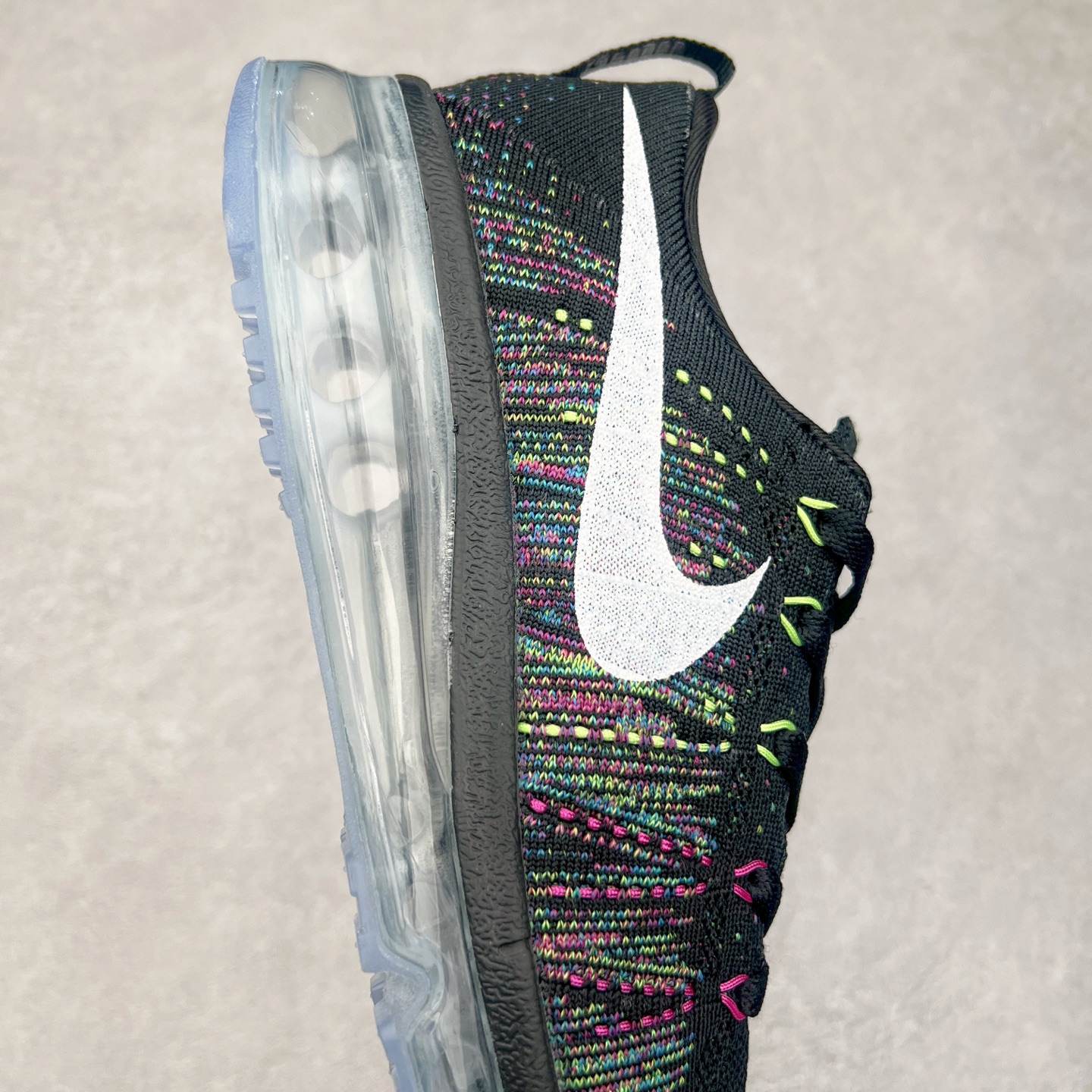 图片[6]-＃纯原 NK Air Max Flyknit 2014 舒适百搭减震耐磨低帮休闲跑步鞋 620469-015 使用备受欢迎的创新FLYKNIT鞋面 一体成形无缝设计将良好的透气性、柔韧性及支撑性完美结合于一身 结合飞线（FLYWIRE）科技 大幅减轻鞋身重量同时 更能根据步态实时调整鞋面的贴合度 如第二层皮肤般轻盈包裹双脚 高性能的缓震性能可将外部冲击力减至最低 让热爱驰骋的你得到可靠的保护 抓地力半透明橡胶外底结合升级版华夫格外底纹路 保证高磨区的耐久性同时更能带给双脚持久稳定的抓地力 无论是路跑或赛道跑 都能为你造就强大功能支持 实拍调校N版已经零色差零失真 百分百还原实物色彩所见即所得 不存在货不对板色差等低级问题 选购参考实物拍摄 不混卖不参货 只用心做好货严格选品 承诺混一赔十 尺码：35.5 36 36.5 37.5 38 38.5 39 40 40.5 41 42 42.5 43 44 44.5 45 46 46.5-选品中心