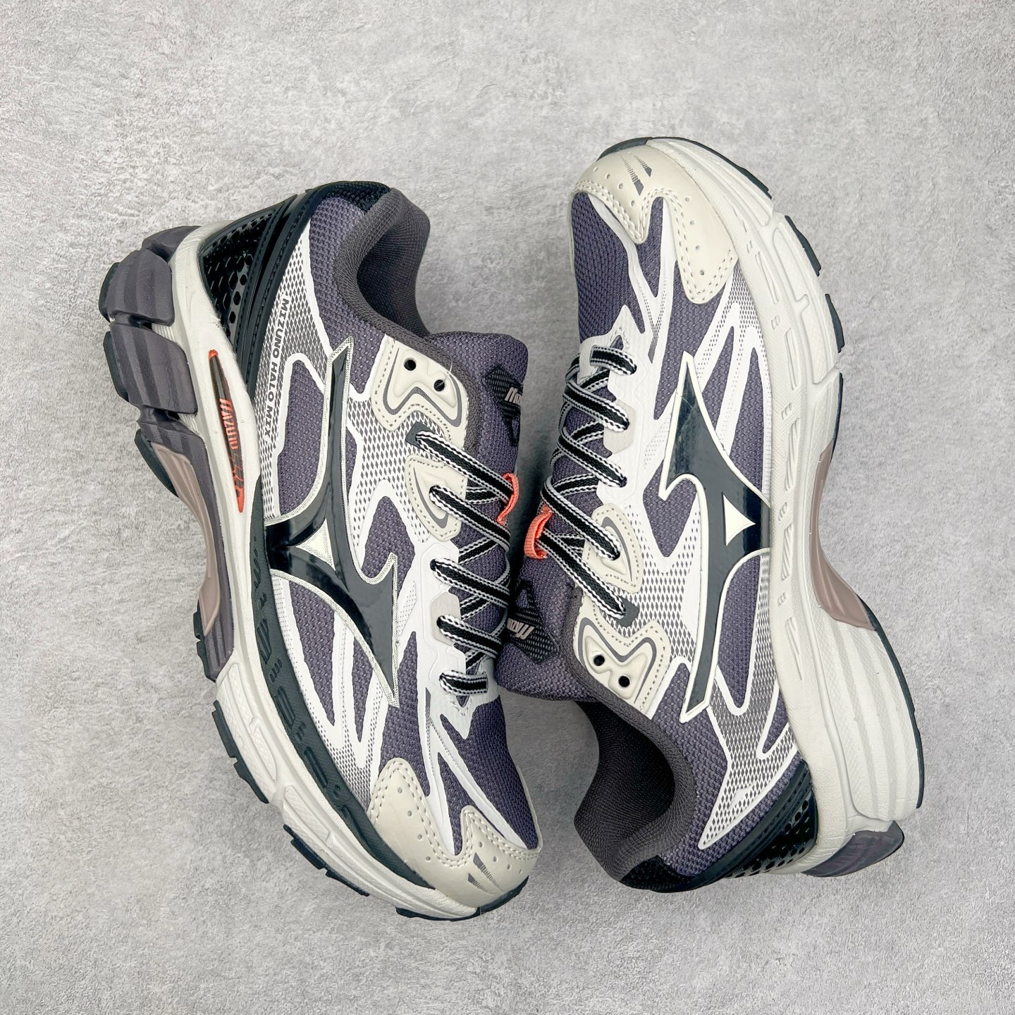 图片[3]-Mizuno Speed 2K 美津浓复古厚底织物合成革防滑耐磨透气低帮休闲跑步鞋 美津浓（Mizuno）是日本美津浓株式会社于1906年创立的运动品牌，经过一个多世纪的不断努力现已成为世界著名的运动器具、服装和鞋类生产商。美津浓力求服务于各类运动项目，并竭力使运动生活更加愉快和振奋。产品种类齐全，覆盖几乎全部主要运动项目，达到30万多个品类。尺码：36 36.5 37.5 38 38.5 39 40 40.5 41 42 42.5 43 44 44.5 45-选品中心