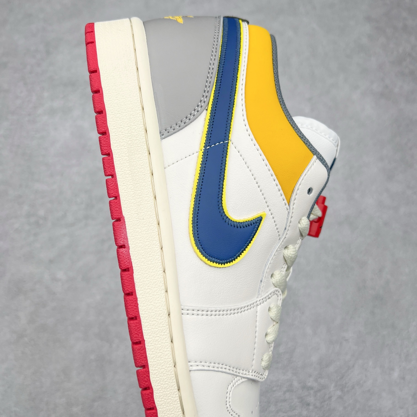 图片[6]-＃K版 Air Jordan AJ1 Low 低帮 帆白黄 HV4511-133 全新流水线出品 DT版本唯一平替选择 市场第二梯队最强版 全部原鞋开发 原楦原纸板开发 全鞋电脑针车 原厂内置全掌气垫 原盒内在原标 唯一Zp原版鞋带绑法 免检产品 全新2022版型 全头层皮料 完美零毛边处理 原厂配置全掌气垫 价格定位良心 几十个配色陆续出货 尺码：36 36.5 37.5 38 38.5 39 40 40.5 41 42 42.5 43 44 44.5 45 46 47.5-选品中心