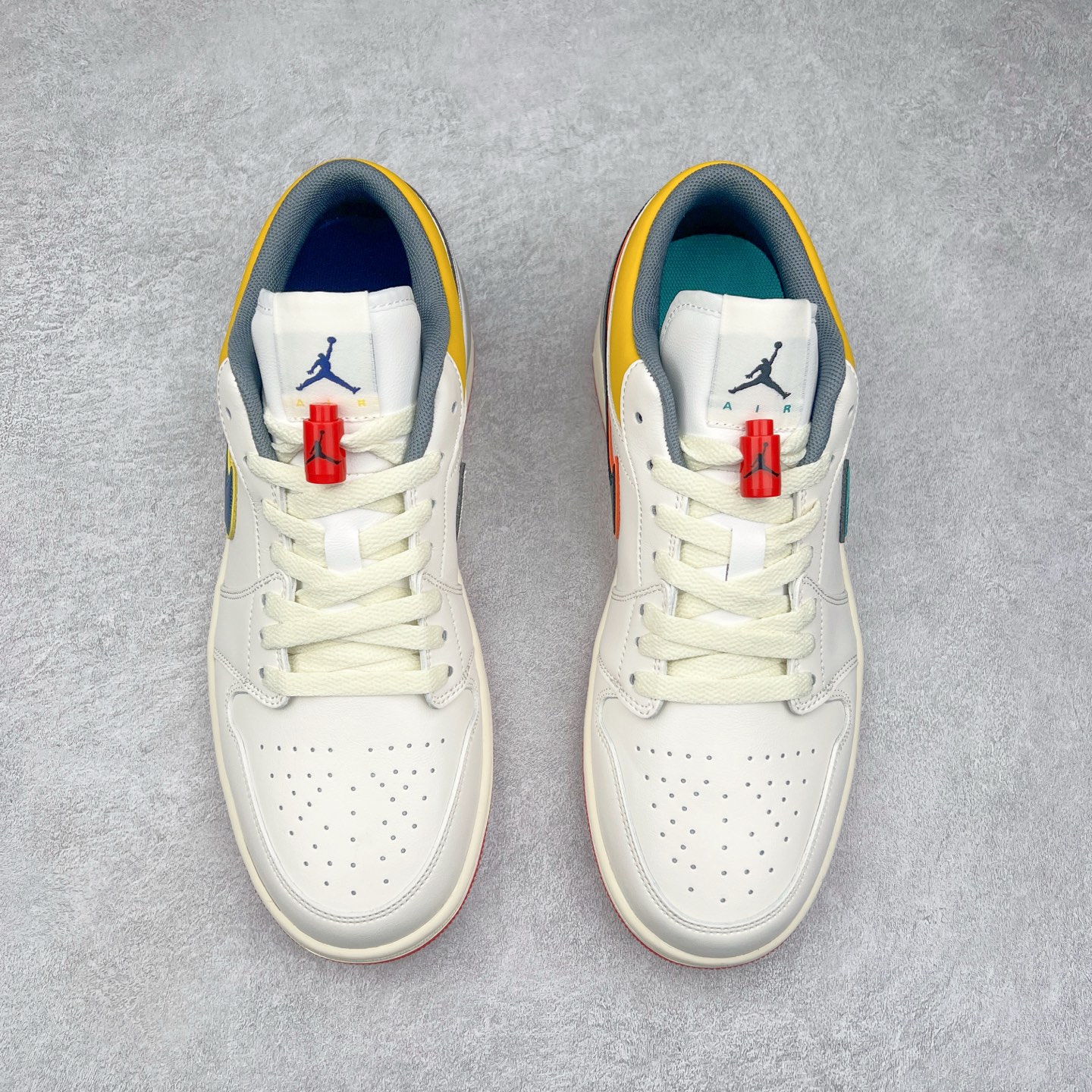 图片[2]-＃K版 Air Jordan AJ1 Low 低帮 帆白黄 HV4511-133 全新流水线出品 DT版本唯一平替选择 市场第二梯队最强版 全部原鞋开发 原楦原纸板开发 全鞋电脑针车 原厂内置全掌气垫 原盒内在原标 唯一Zp原版鞋带绑法 免检产品 全新2022版型 全头层皮料 完美零毛边处理 原厂配置全掌气垫 价格定位良心 几十个配色陆续出货 尺码：36 36.5 37.5 38 38.5 39 40 40.5 41 42 42.5 43 44 44.5 45 46 47.5-选品中心