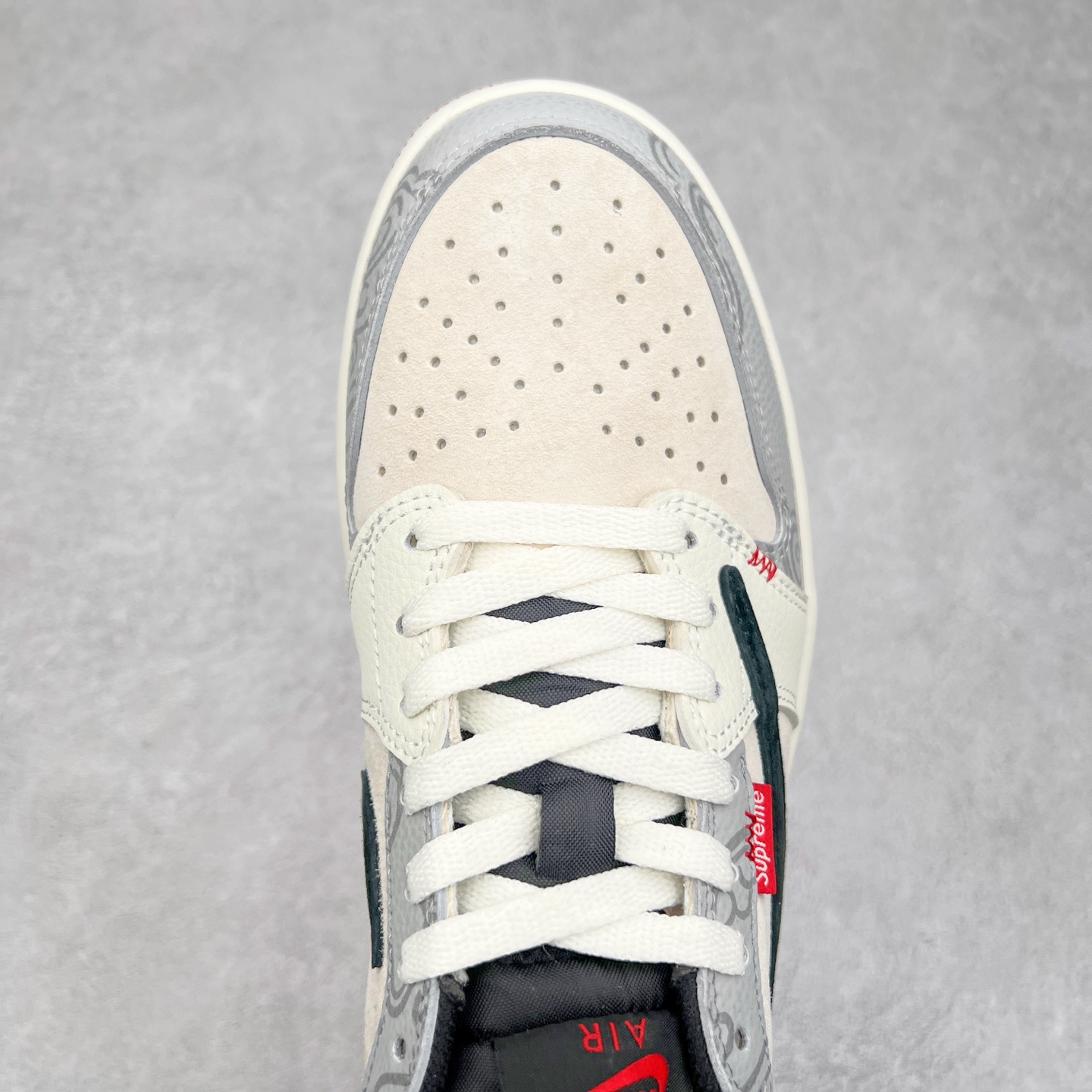 图片[4]-TS x Air Jordan AJ1 Low 倒钩低帮联名定制配色 DM7866-078 原厂内置气垫魔块 A模大底 头层小牛皮 鞋舌AJ原厂专用牛津布+AJ专用反口珍珠布+原厂无杂质高弹内里海棉+特殊封边弹力鞋带 尺码：36 36.5 37.5 38 38.5 39 40 40.5 41 42 42.5 43 44 44.5 45 46 47.5-选品中心