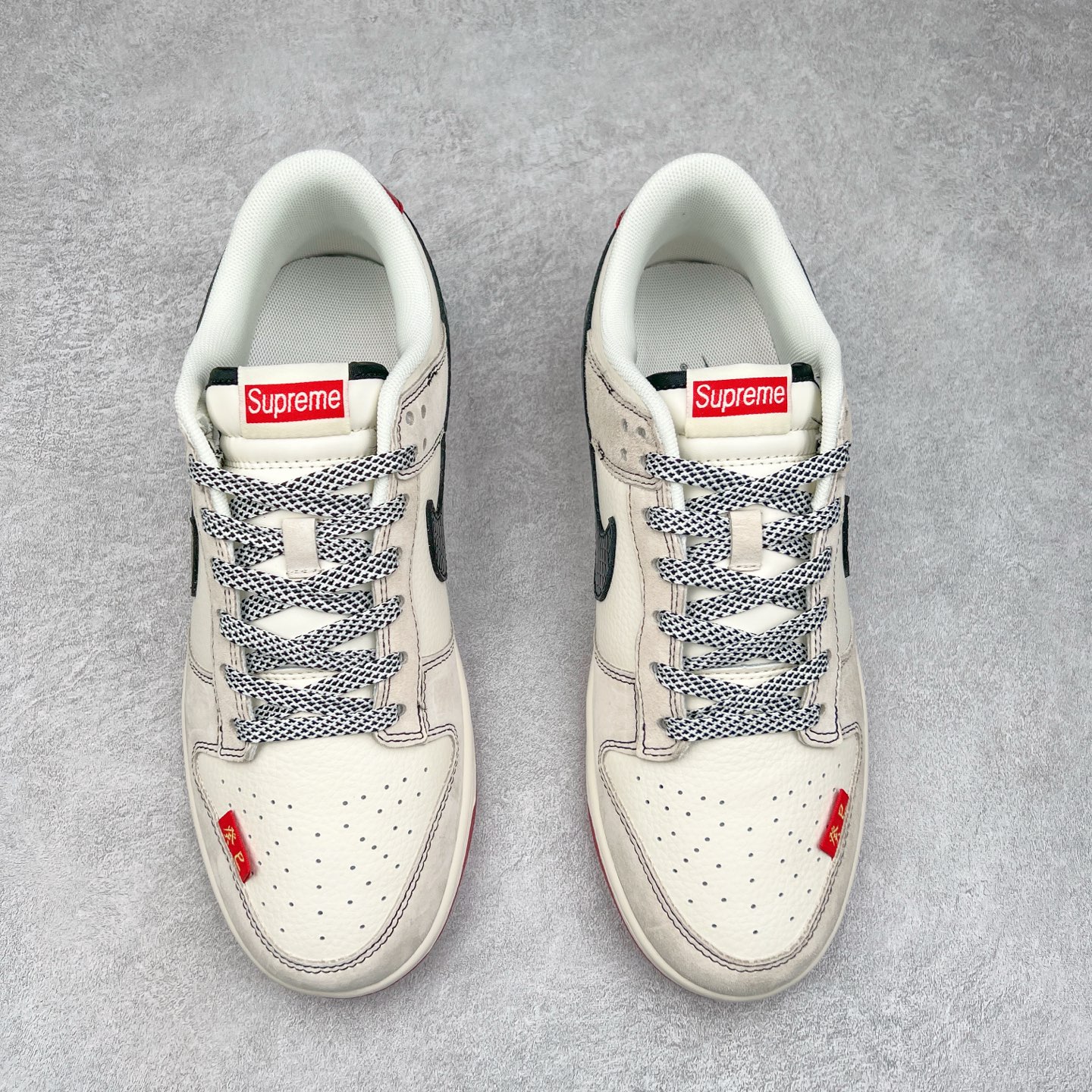 图片[2]-NK Dunk Low 定制配色 HH7518-030 大厂出品 极力推荐 原装头层材料 独家版型蒸餾加工帶來的是更好的视觉和脚感体验大厂纯原品质出货 清洁度 电绣工艺 皮料切割干净无任何毛边 细节完美 尺码：36 36.5 37.5 38 38.5 39 40 40.5 41 42 42.5 43 44 44.5 45-选品中心