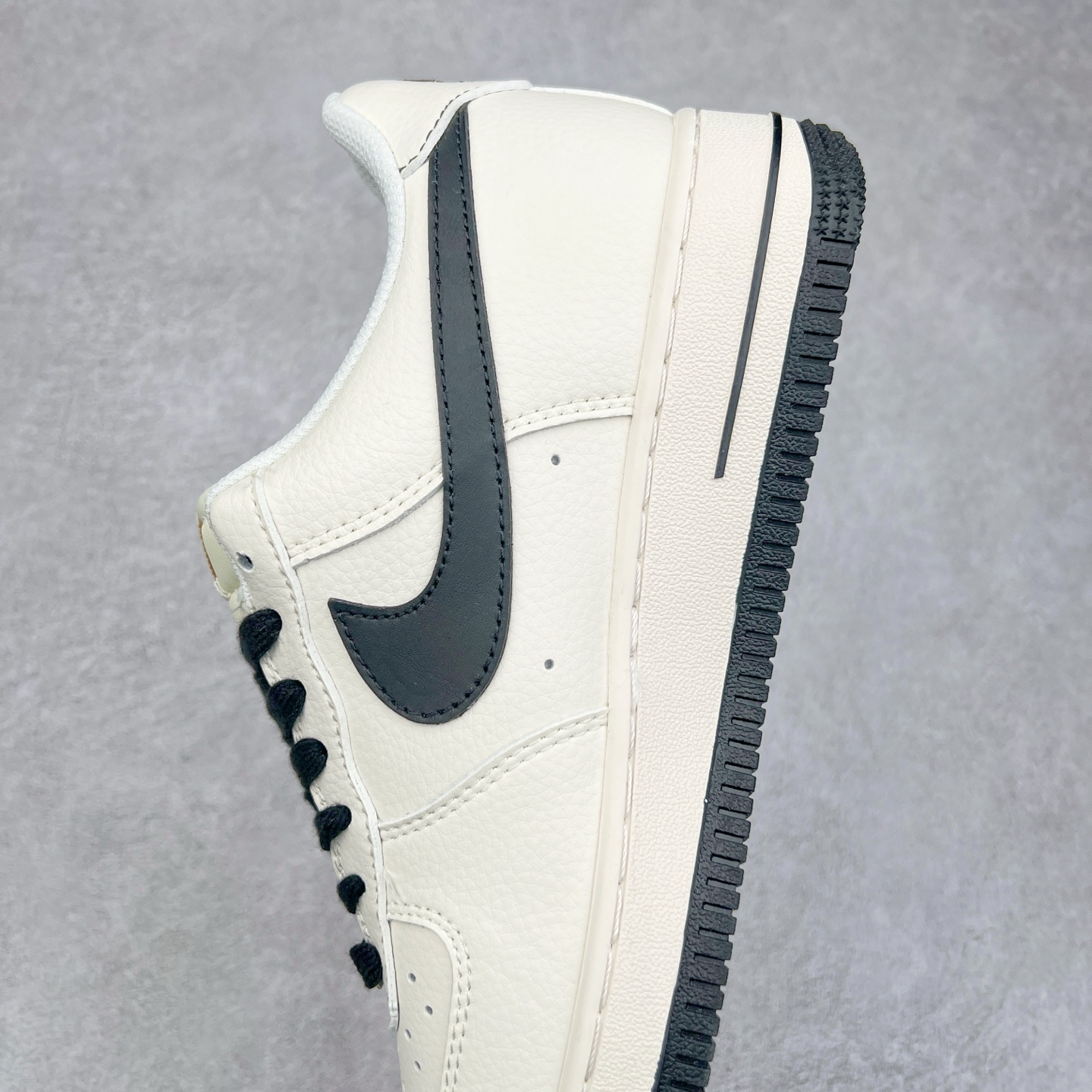 图片[7]-NK Air Force 1´07 Low 空军一号低帮百搭休闲运动板鞋 XZ6188-720 柔软、弹性十足的缓震性能和出色的中底设计 横跨复古与现代的外型结合 造就出风靡全球 三十多年的Force 1 直到今天还深受青睐 尺码：36 36.5 37.5 38 38.5 39 40 40.5 41 42 42.5 43 44 44.5 45-选品中心