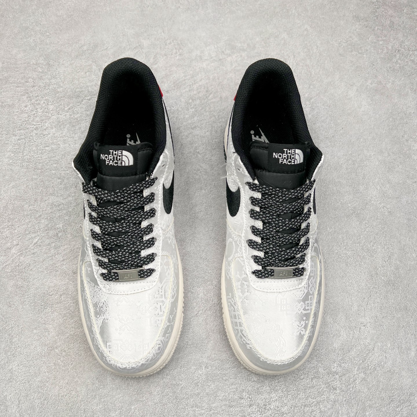 图片[2]-NK Air Force 1´07 Low 空军一号低帮百搭休闲运动板鞋 DM6868-054 柔软、弹性十足的缓震性能和出色的中底设计 横跨复古与现代的外型结合 造就出风靡全球 三十多年的Force 1 直到今天还深受青睐 尺码：36 36.5 37.5 38 38.5 39 40 40.5 41 42 42.5 43 44 44.5 45-选品中心