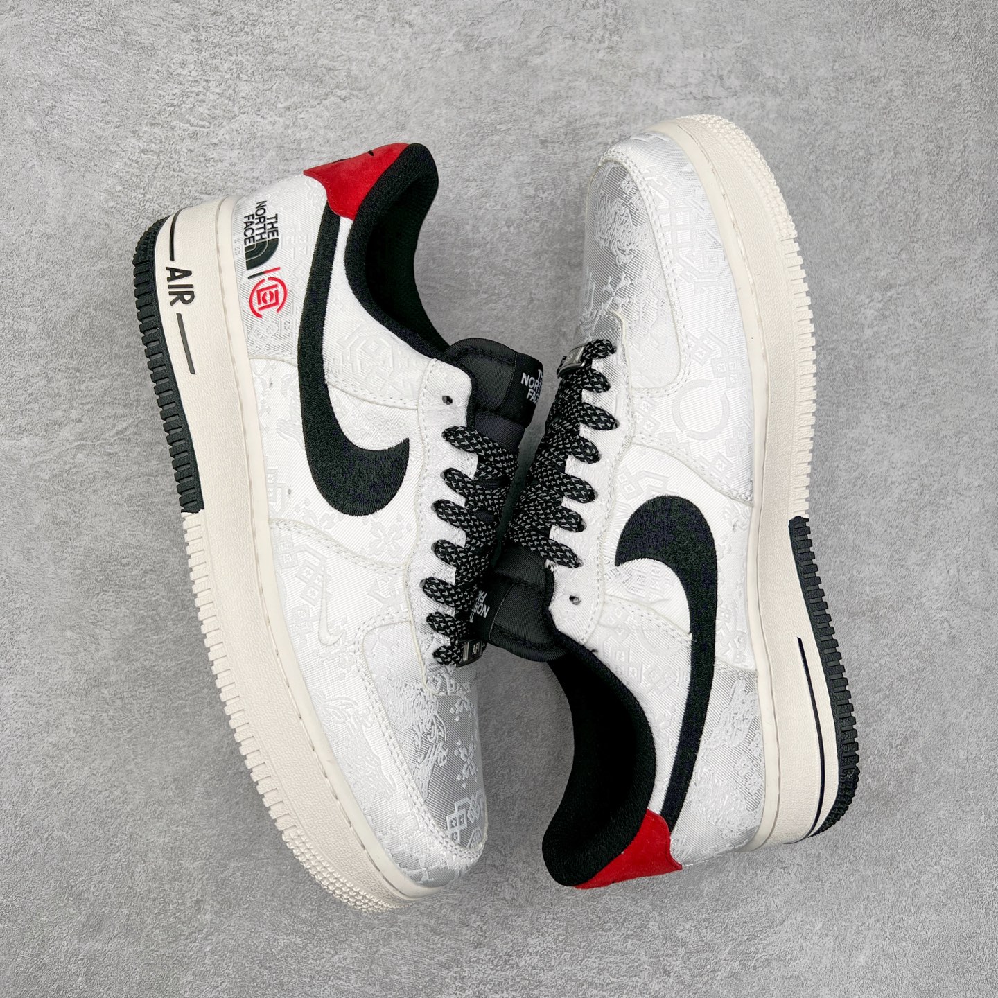 图片[3]-NK Air Force 1´07 Low 空军一号低帮百搭休闲运动板鞋 DM6868-054 柔软、弹性十足的缓震性能和出色的中底设计 横跨复古与现代的外型结合 造就出风靡全球 三十多年的Force 1 直到今天还深受青睐 尺码：36 36.5 37.5 38 38.5 39 40 40.5 41 42 42.5 43 44 44.5 45-选品中心