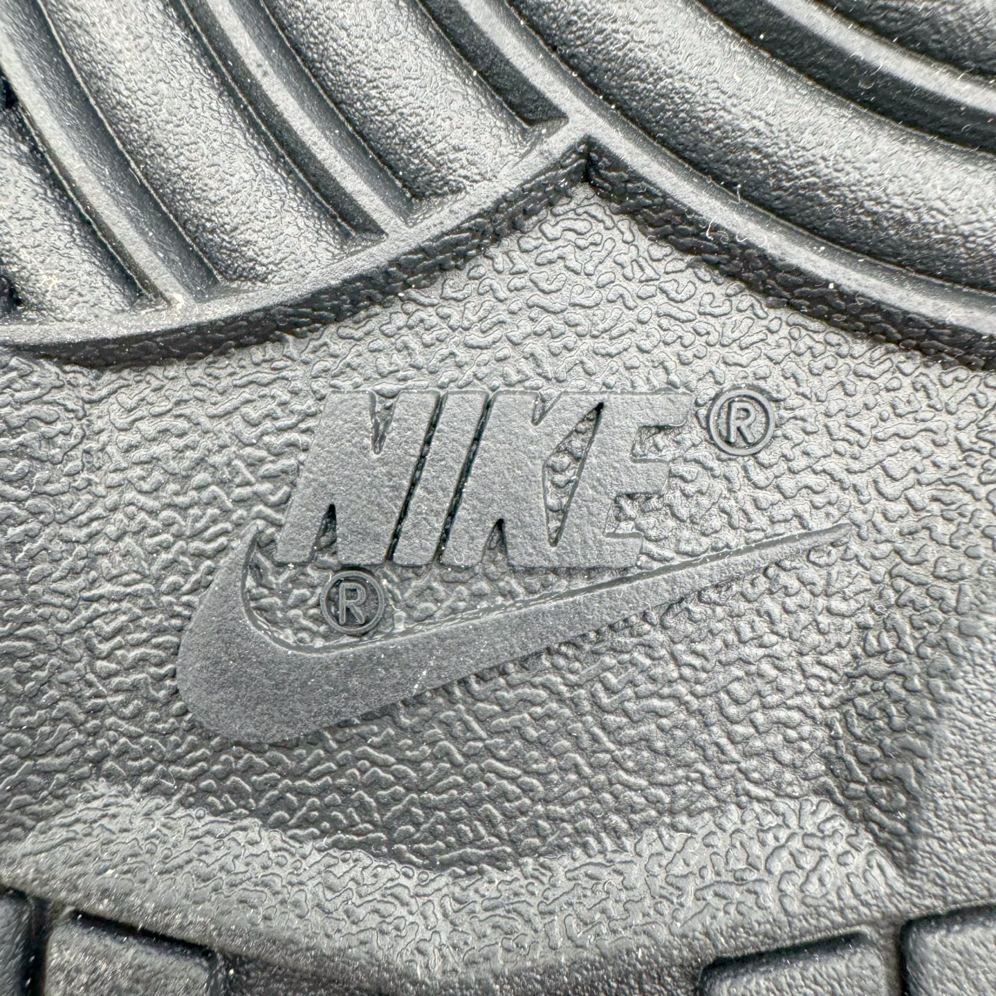 图片[21]-＃YC纯原 NK Dunk Low 星辰蝶梦 BP1220-009 定制系列天花板 无原鞋不开发 全系列得物原鞋一比一校对开发 配色持续更新中 终端对接 优势输出 全套原厂楦头原纸板数据档案倾力打造 原汁原味莞产 极致还原 圈内最强针车工艺 高端零售指定版 广东原厂配套原盒原标 鞋盒分三个尺码段 原厂冲刀 超高清洁度 全鞋零毛边皮料切割 采用原厂百宏鞋带以及原厂百宏织唛舌标 内标可供原厂几率过验 进口原装条纹中底布 四线拉帮白色点胶 原厂拉帮手法遵循公司 原厂电绣 极致还原 尺码：36 36.5 37.5 38 38.5 39 40 40.5 41 42 42.5 43 44 44.5 45 46-选品中心