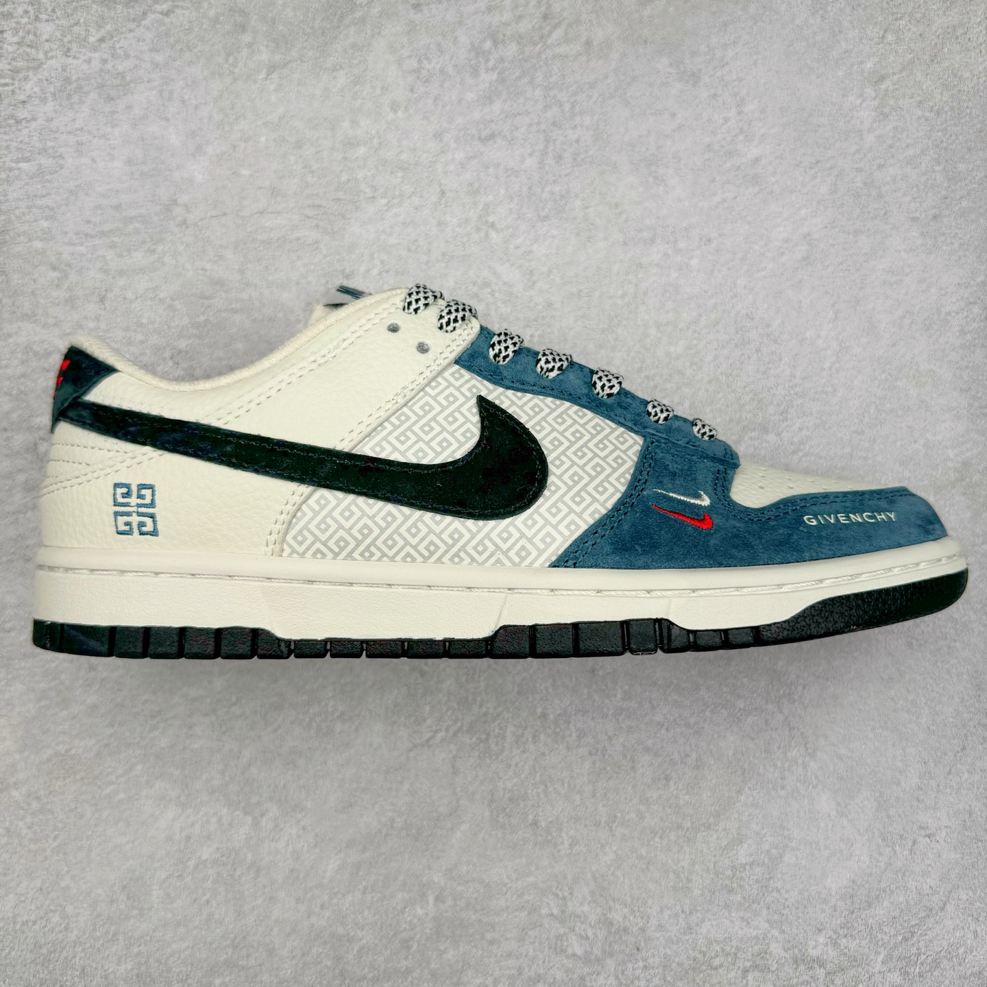 NK Dunk Low 定制配色 DJ2024-123 大厂出品 极力推荐 原装头层材料 独家版型蒸餾加工帶來的是更好的视觉和脚感体验大厂纯原品质出货 清洁度 电绣工艺 皮料切割干净无任何毛边 细节完美 尺码:36 36.5 37.5 38 38.5 39 40 40.5 41 42 42.5 43 44 44.5 45-选品中心