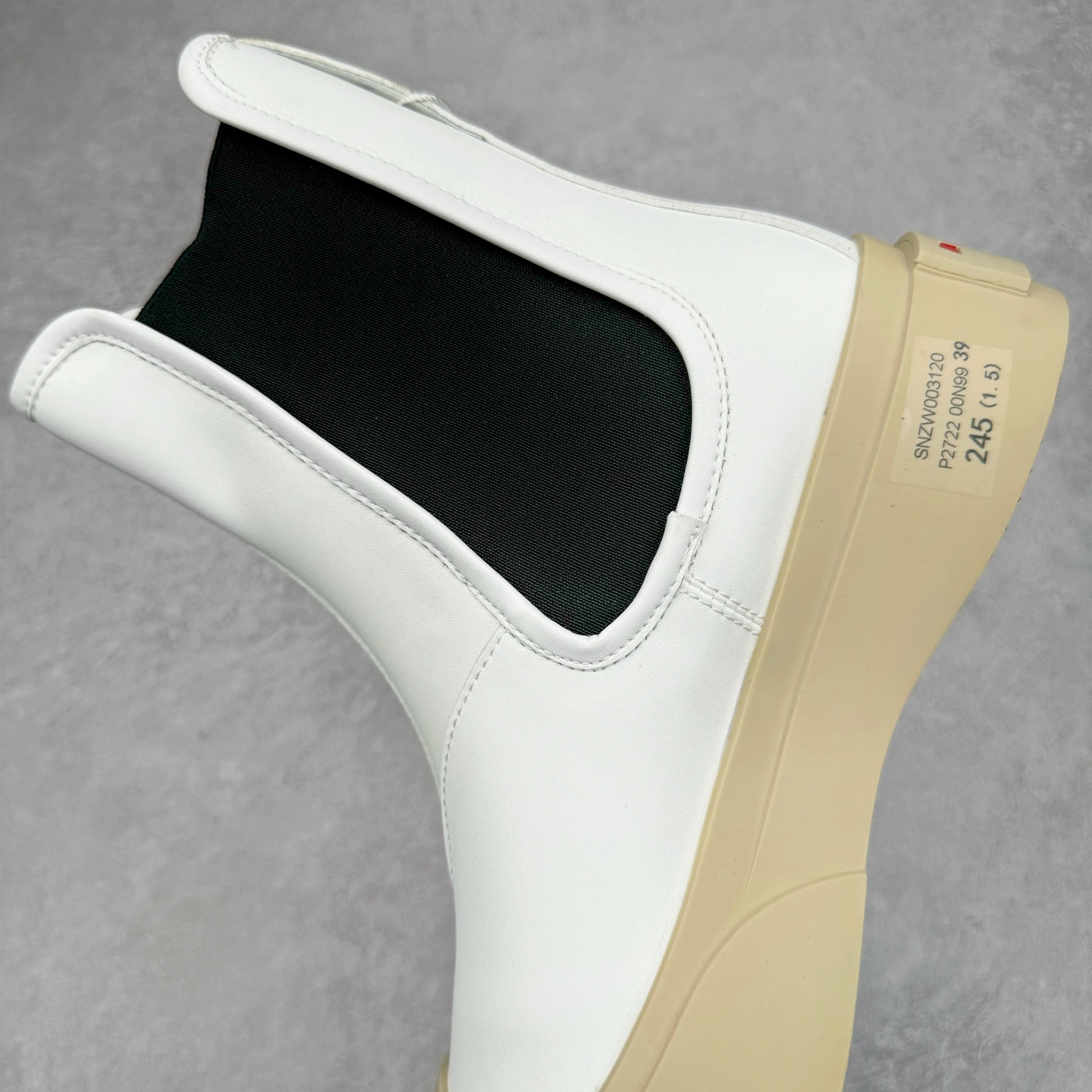 图片[7]-Marni Pablo Leather Mary Jane Sneaker 意大利奢侈品品牌-玛尼·巴勃罗·玛丽珍系列高帮松糕厚底百搭魔术贴大头增高板鞋 女鞋广东原产#采用软质粒面牛剖革鞋面材质#内里水染牛皮及乳胶脚垫#内嵌PU乳胶缓震脚垫#外置4.0cm厘米增高防滑耐磨TPR橡胶大底❗赵露思宋祖儿同款爆款大头鞋！尺码：35-40-选品中心