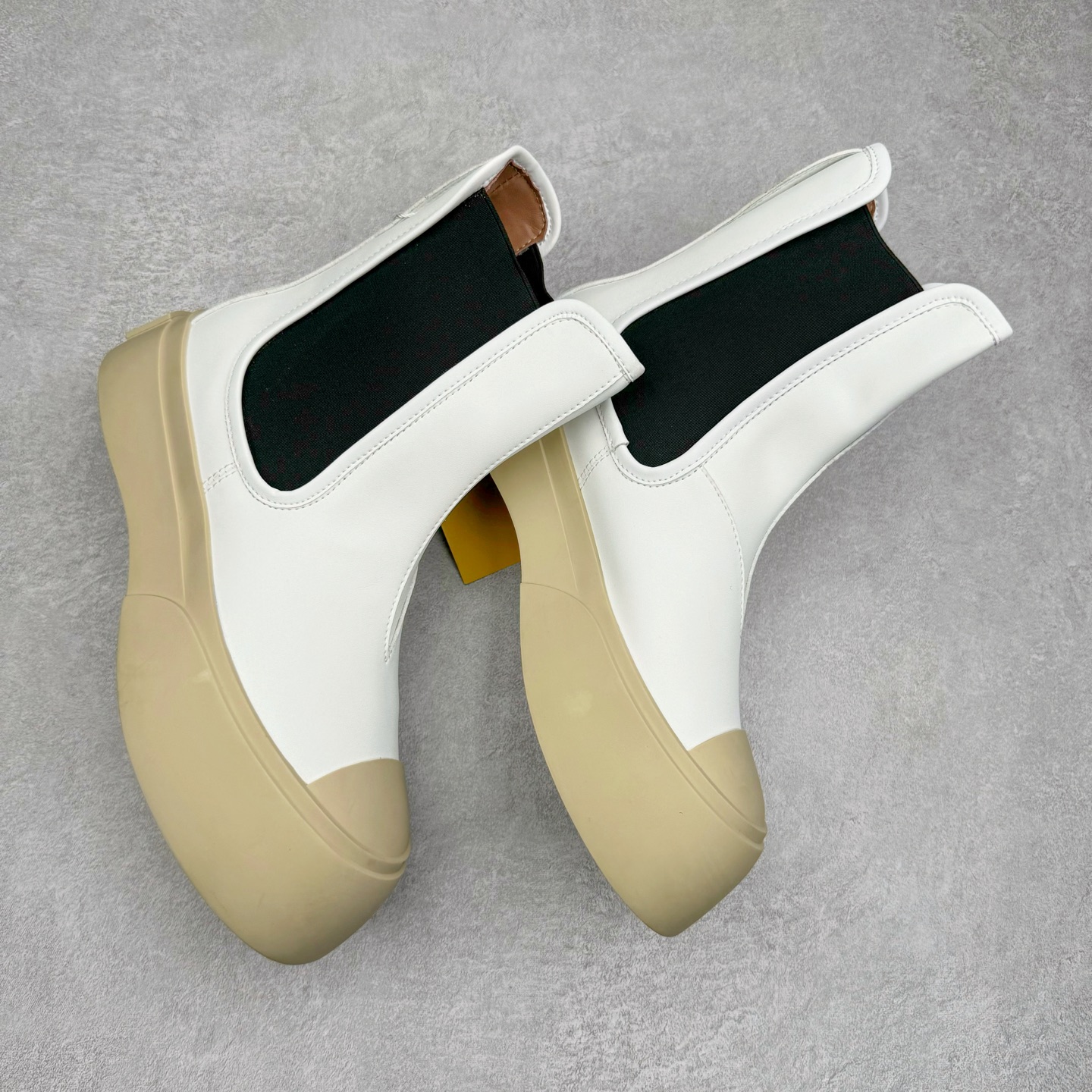 图片[3]-Marni Pablo Leather Mary Jane Sneaker 意大利奢侈品品牌-玛尼·巴勃罗·玛丽珍系列高帮松糕厚底百搭魔术贴大头增高板鞋 女鞋广东原产#采用软质粒面牛剖革鞋面材质#内里水染牛皮及乳胶脚垫#内嵌PU乳胶缓震脚垫#外置4.0cm厘米增高防滑耐磨TPR橡胶大底❗赵露思宋祖儿同款爆款大头鞋！尺码：35-40-选品中心