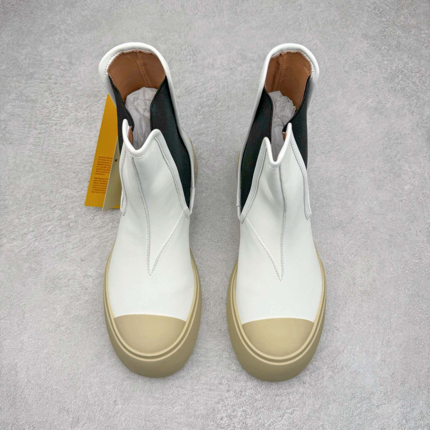 图片[2]-Marni Pablo Leather Mary Jane Sneaker 意大利奢侈品品牌-玛尼·巴勃罗·玛丽珍系列高帮松糕厚底百搭魔术贴大头增高板鞋 女鞋广东原产#采用软质粒面牛剖革鞋面材质#内里水染牛皮及乳胶脚垫#内嵌PU乳胶缓震脚垫#外置4.0cm厘米增高防滑耐磨TPR橡胶大底❗赵露思宋祖儿同款爆款大头鞋！尺码：35-40-选品中心