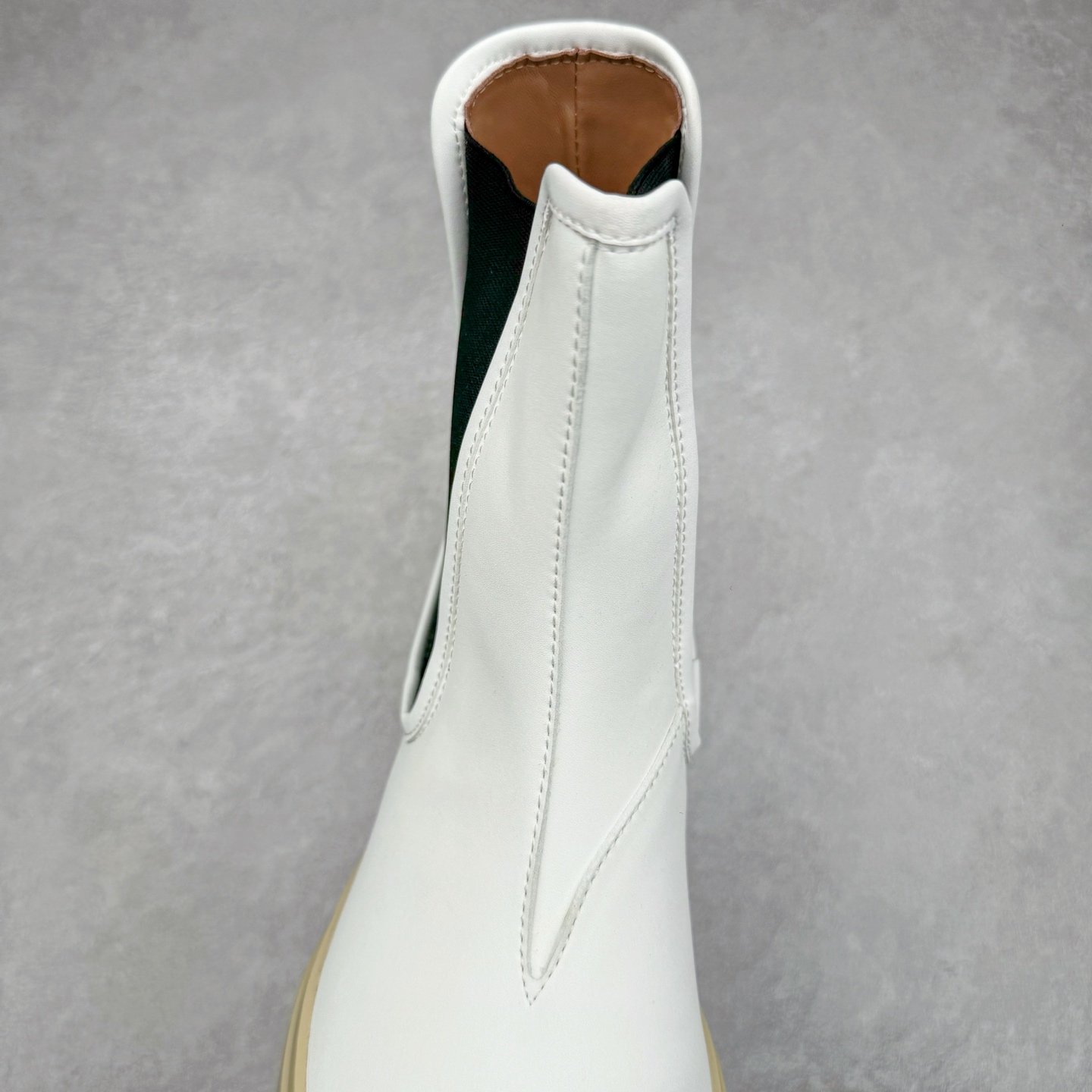 图片[5]-Marni Pablo Leather Mary Jane Sneaker 意大利奢侈品品牌-玛尼·巴勃罗·玛丽珍系列高帮松糕厚底百搭魔术贴大头增高板鞋 女鞋广东原产#采用软质粒面牛剖革鞋面材质#内里水染牛皮及乳胶脚垫#内嵌PU乳胶缓震脚垫#外置4.0cm厘米增高防滑耐磨TPR橡胶大底❗赵露思宋祖儿同款爆款大头鞋！尺码：35-40-选品中心